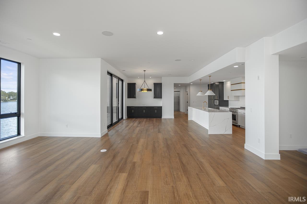 Photo 15 of 960 E Jackson, 302 Boulevard