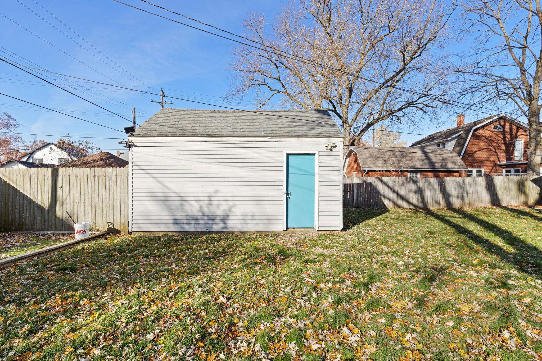 Photo 15 of 125 Kenwood Avenue