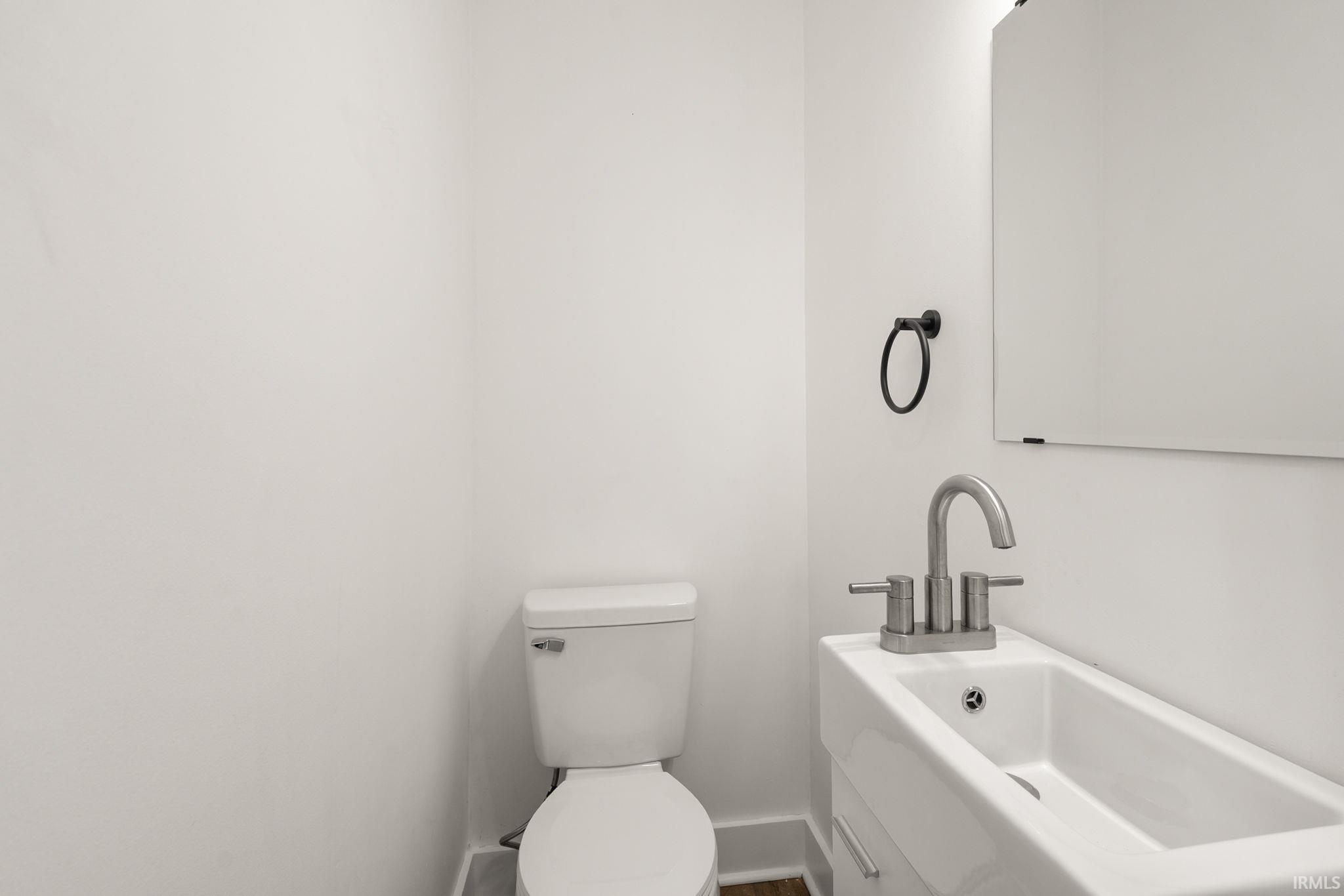 Photo 16 of 3004 Hoagland Avenue