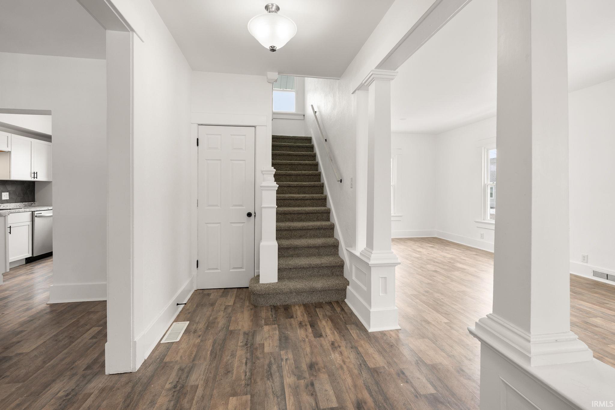 Photo 5 of 3004 Hoagland Avenue