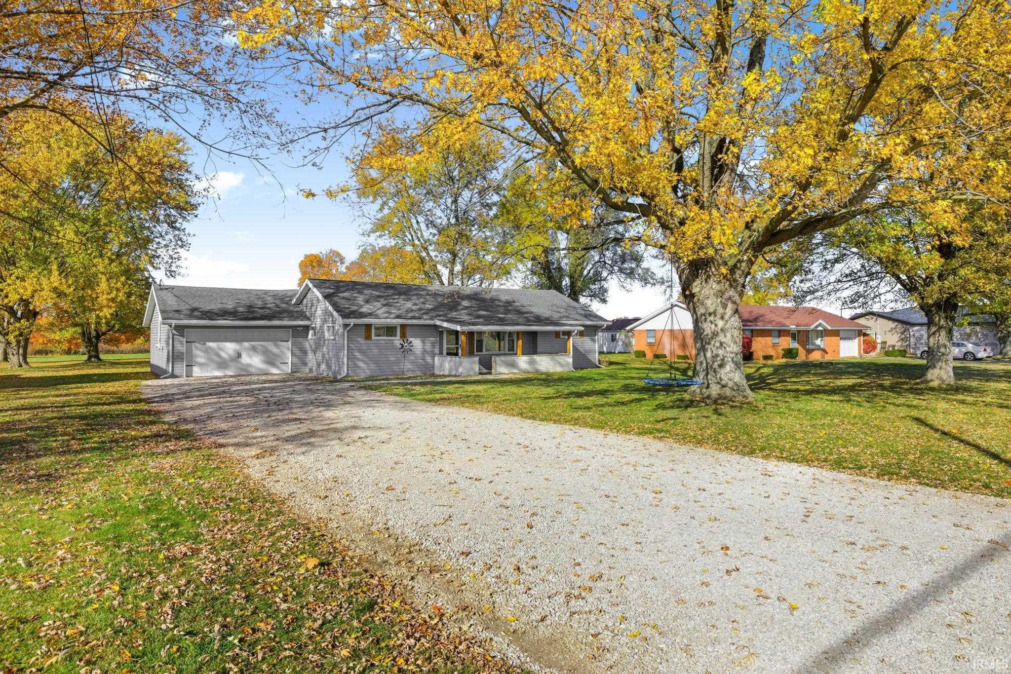 Homes for sale in Muncie, IN | 11001 S County Road 300 W Road, Muncie, IN 47302 | MLS# 202545753