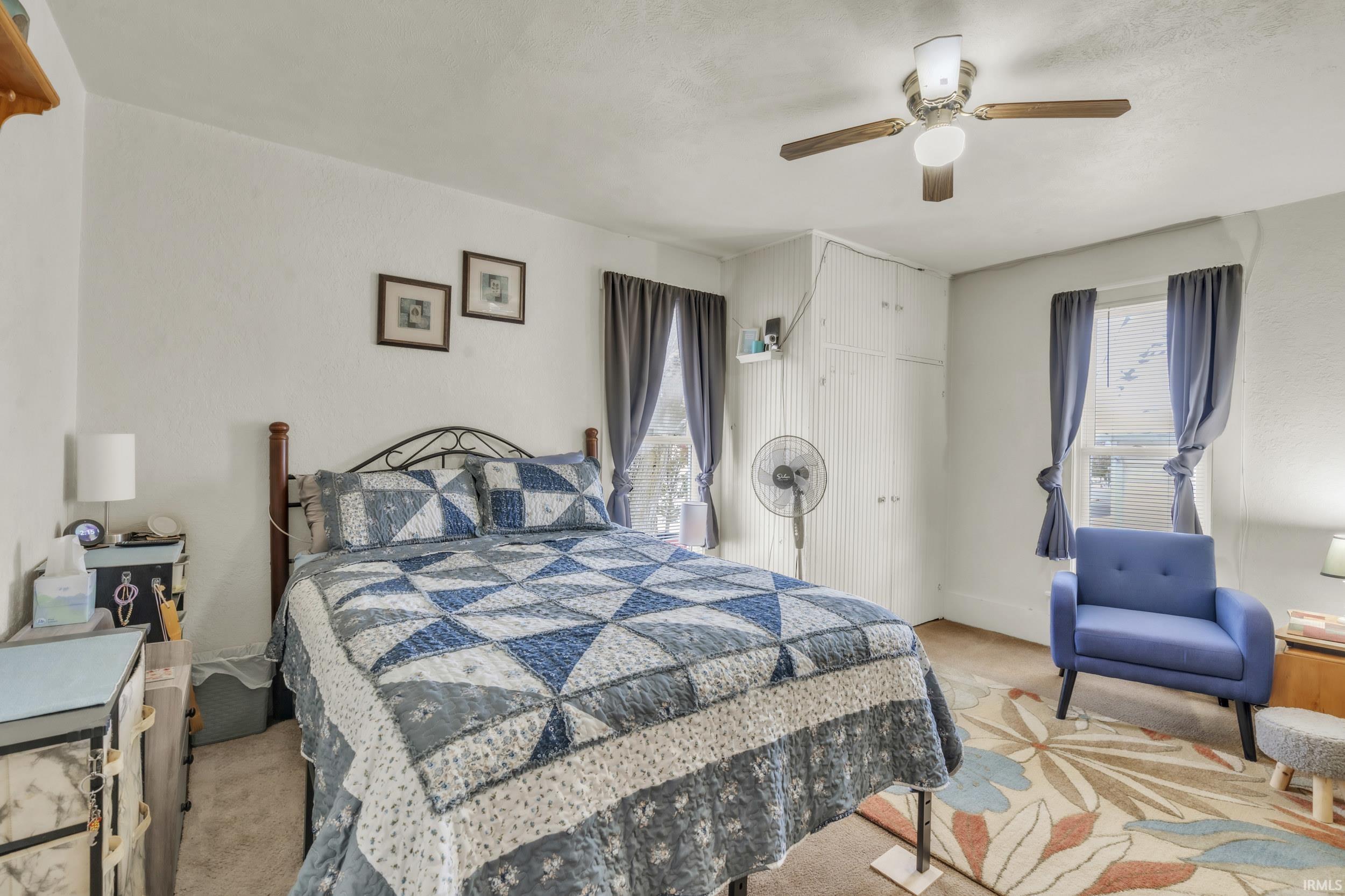 Photo 17 of 215 N York Street