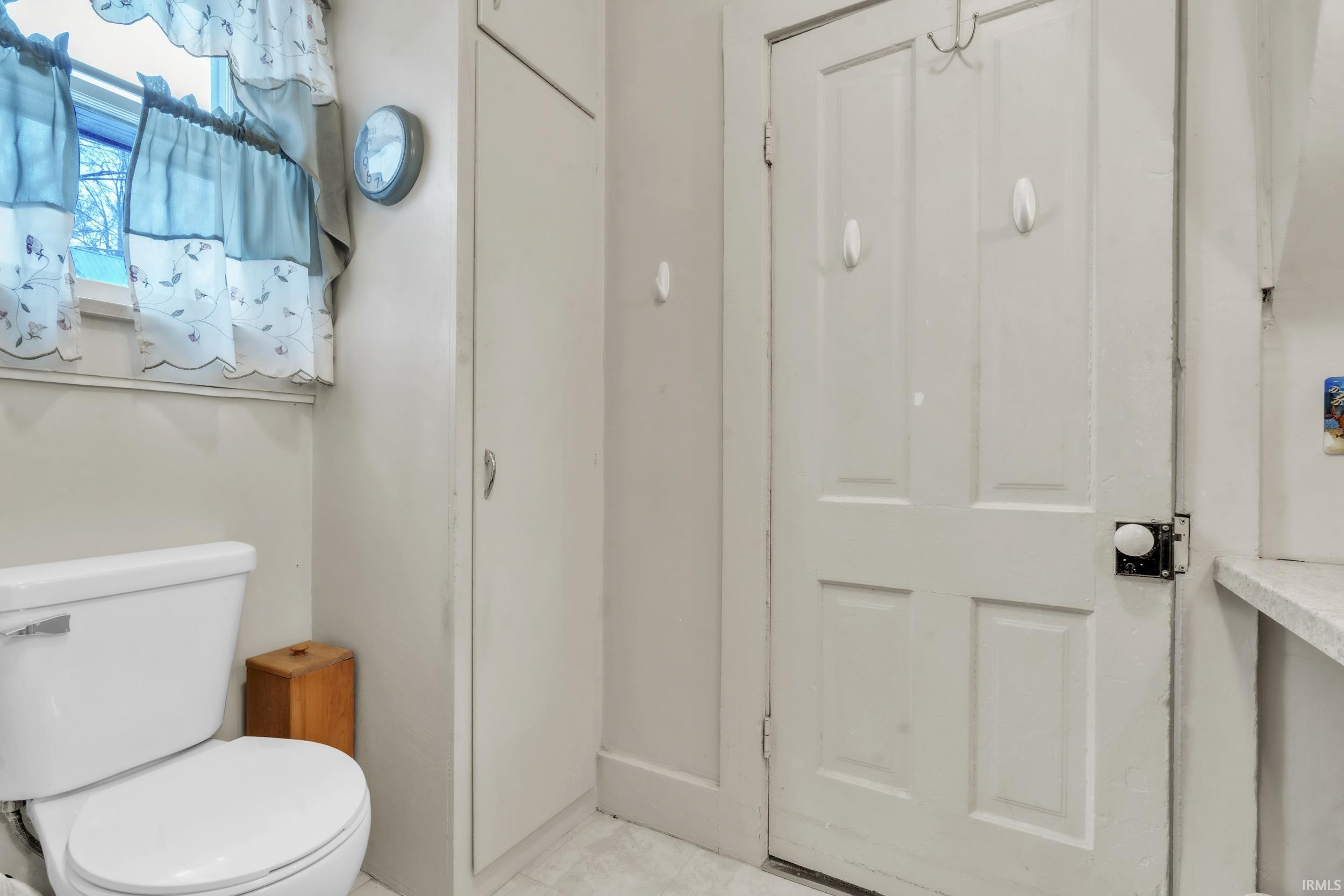 Photo 26 of 215 N York Street