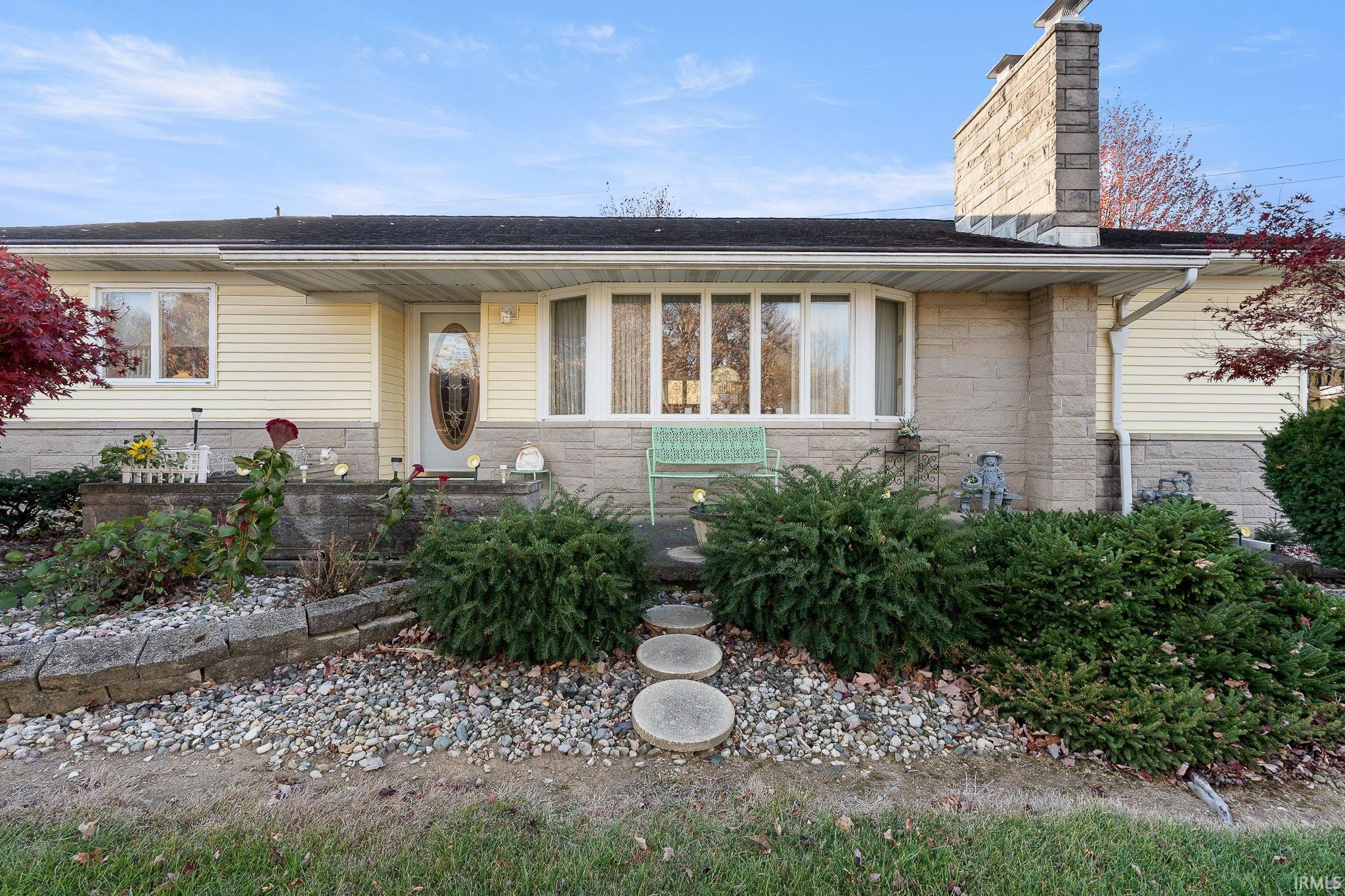 Photo 2 of 1100 Echo Lane