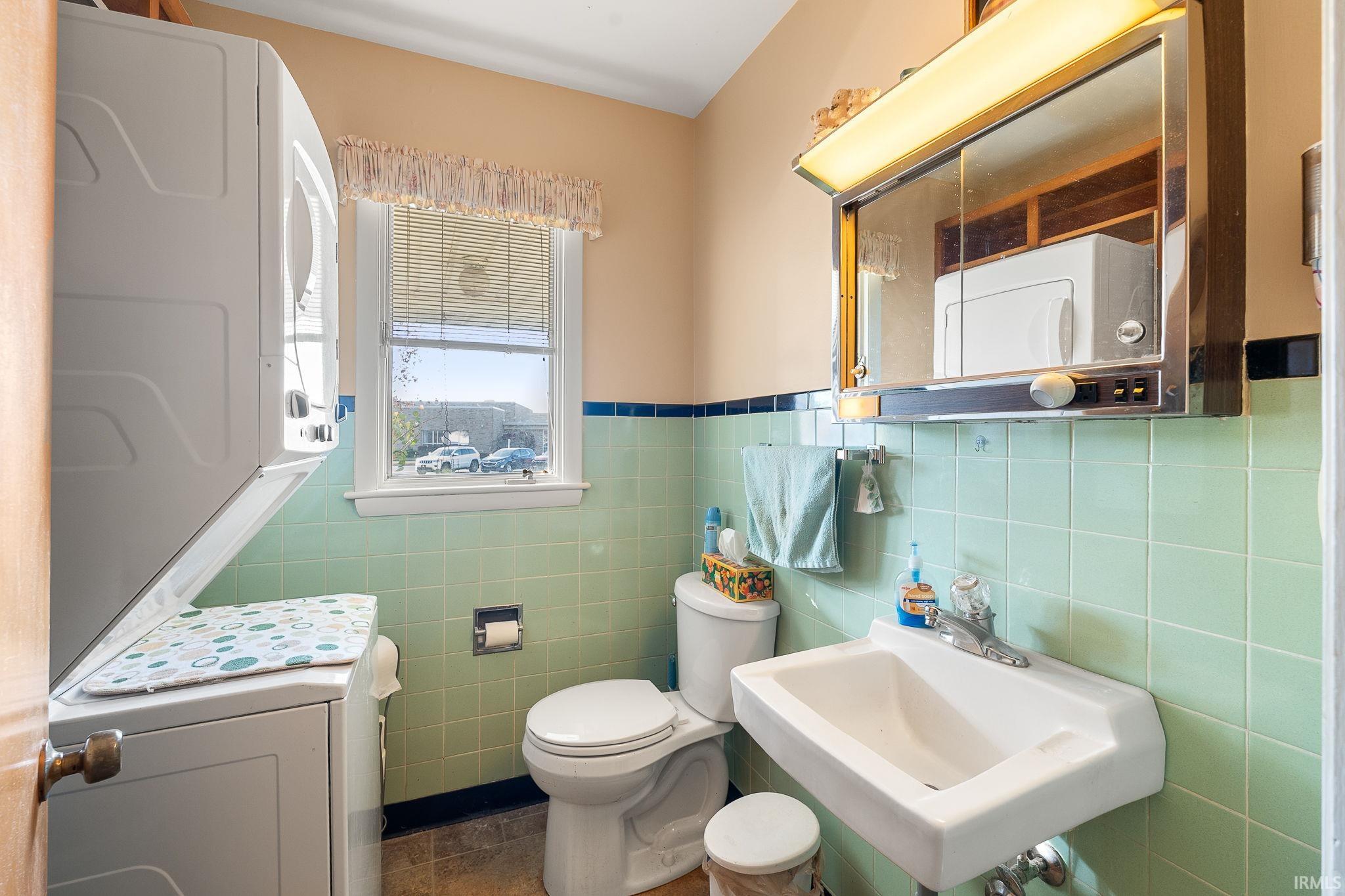 Photo 27 of 1100 Echo Lane