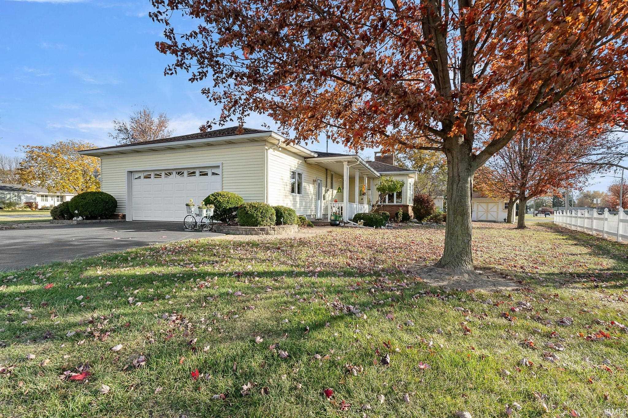 Photo 4 of 1100 Echo Lane