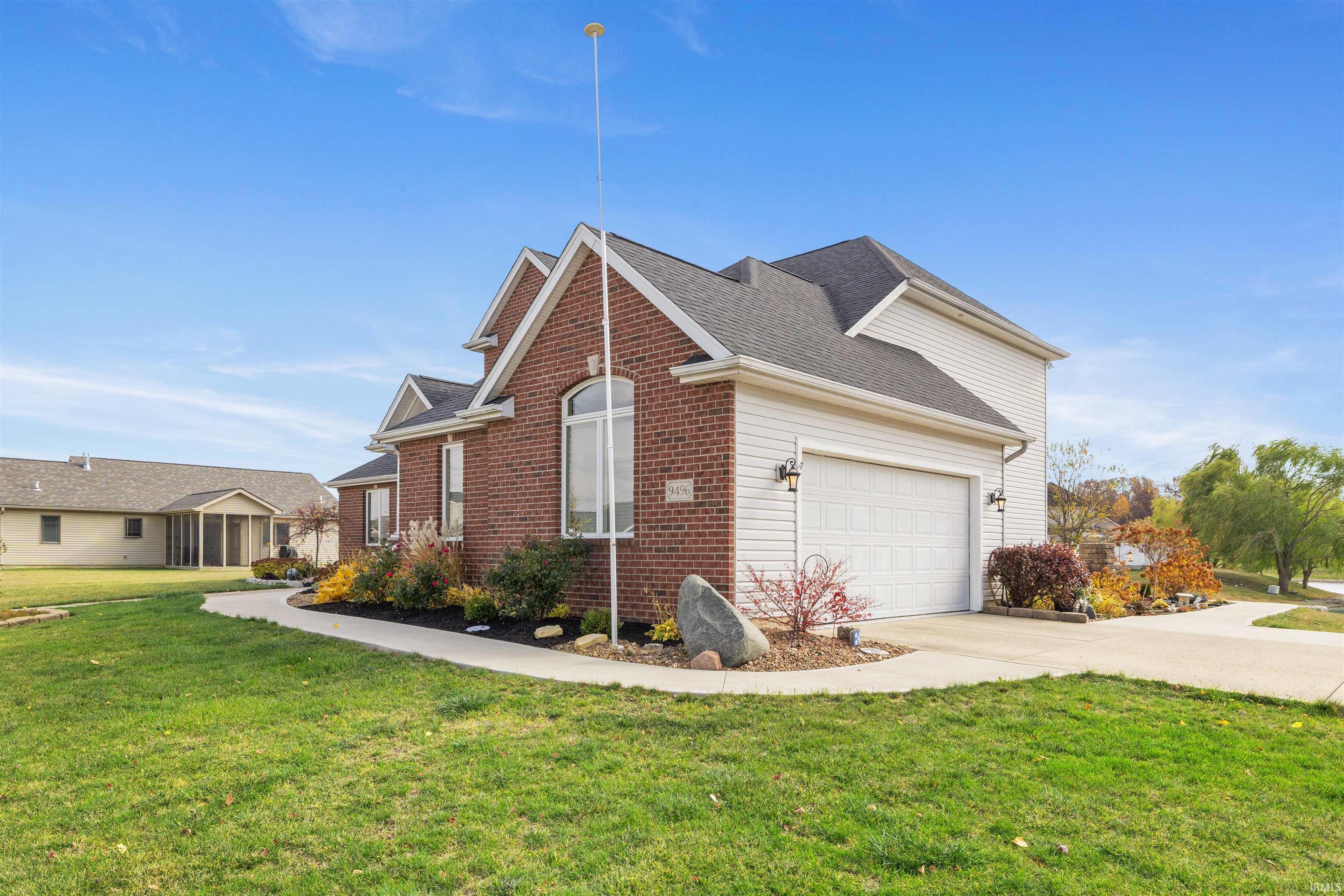 Photo 3 of 9496 Dension Lane