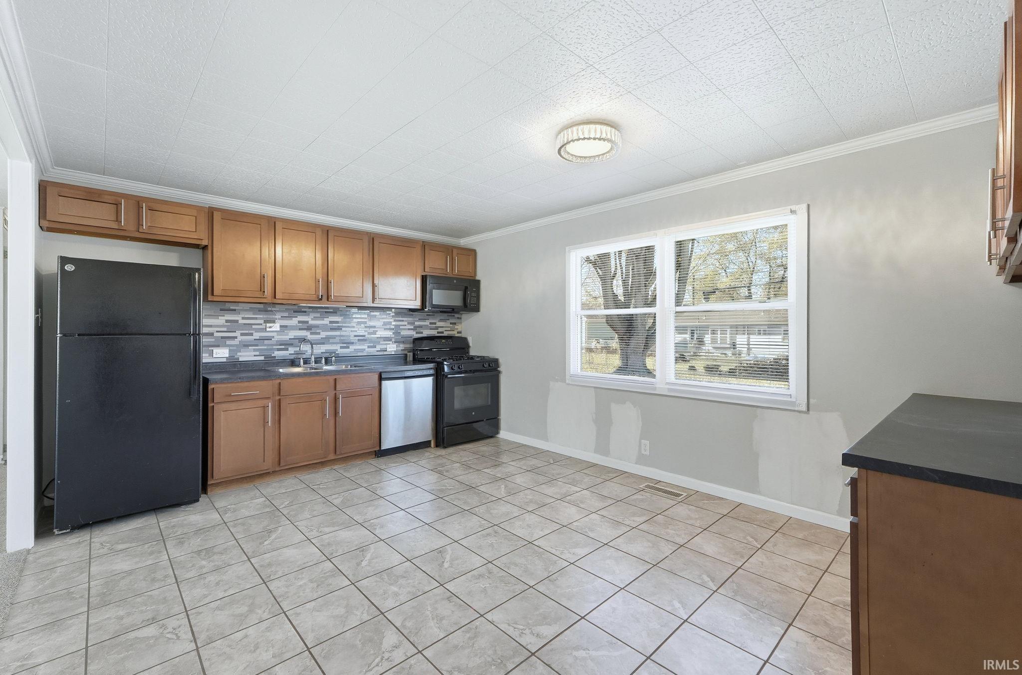 Photo 6 of 1208 Braeburn Drive