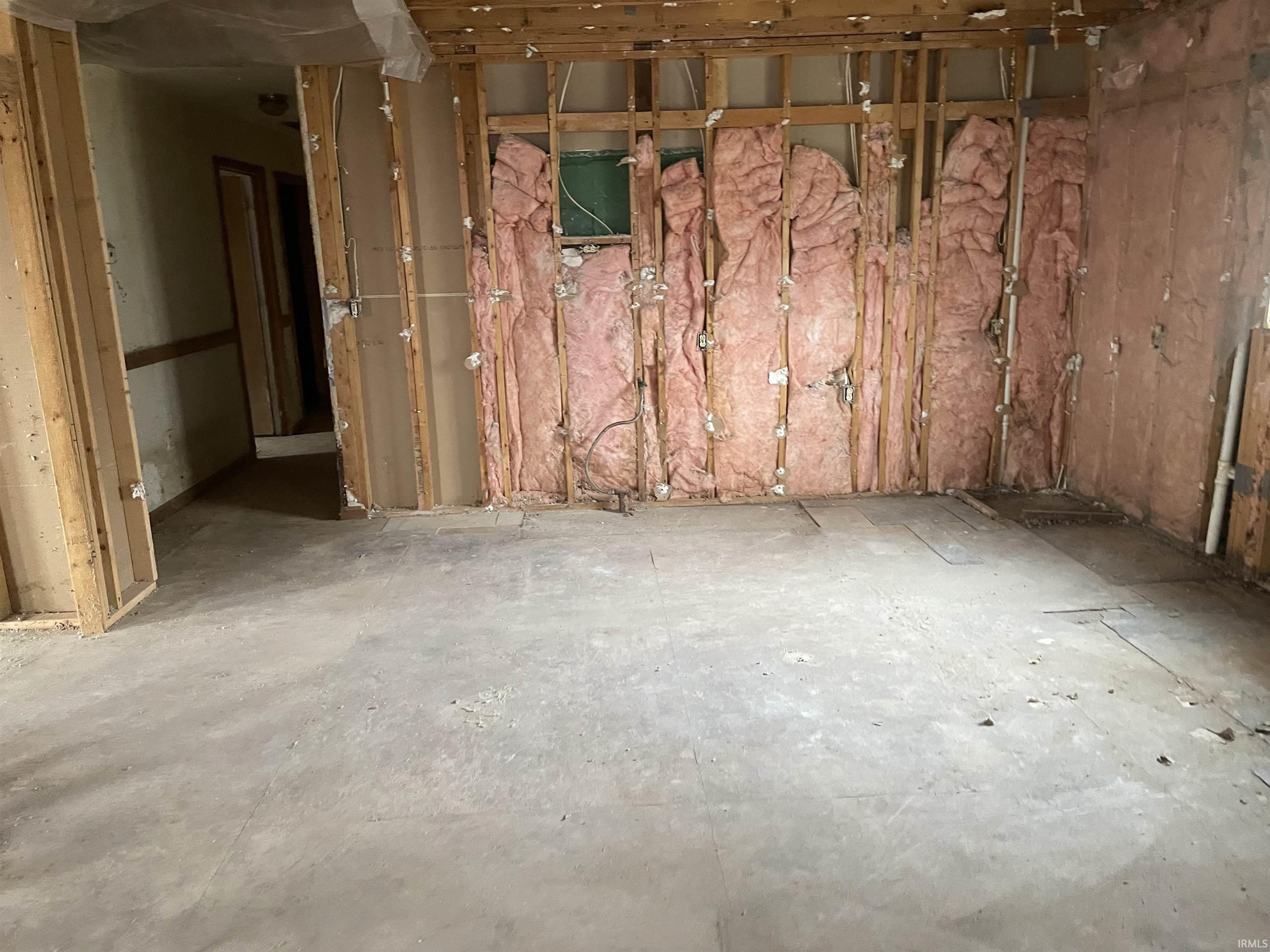 Photo 1 of 2165 E 400 S