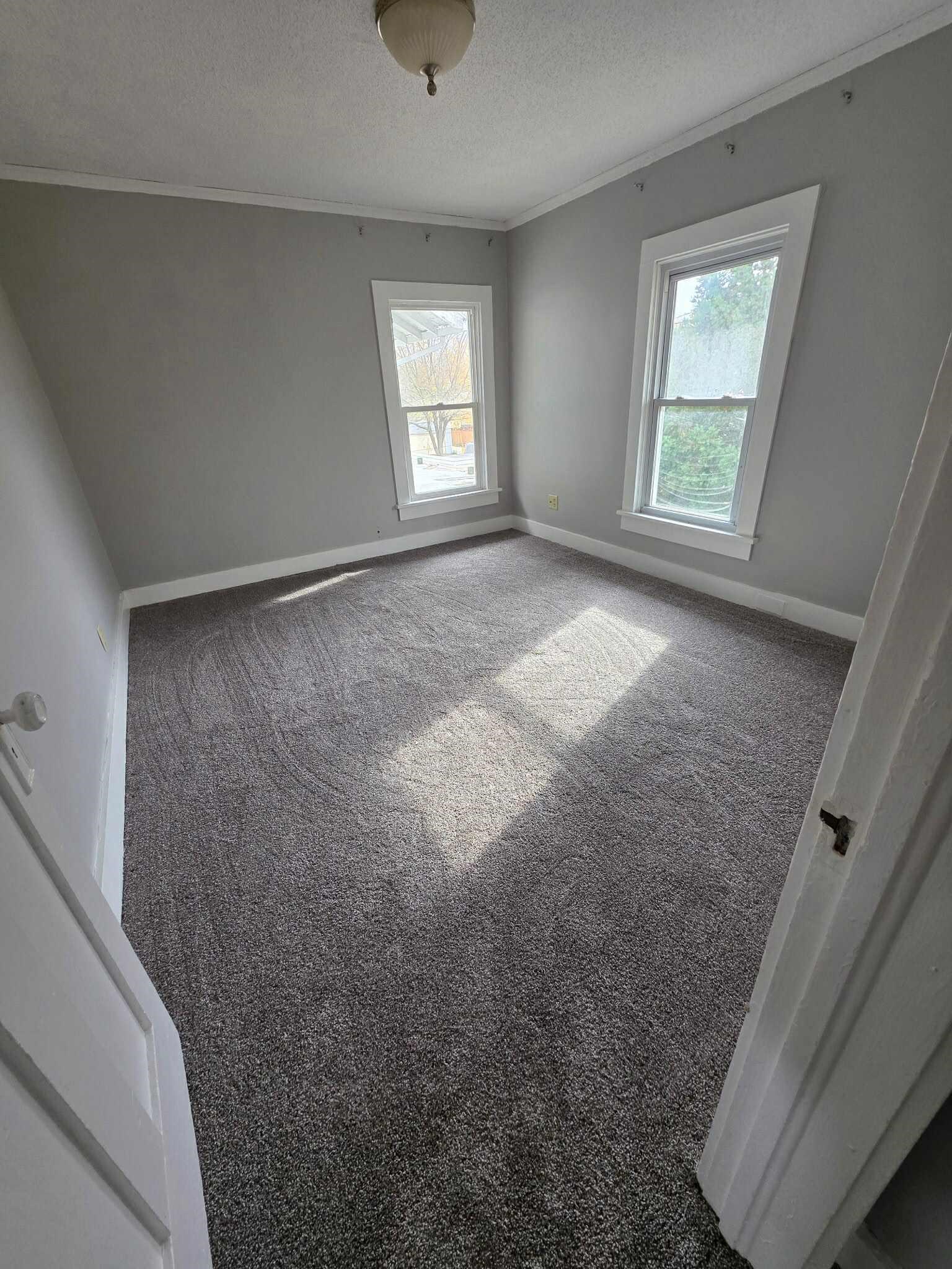 Photo 17 of 1109 W Packard Avenue