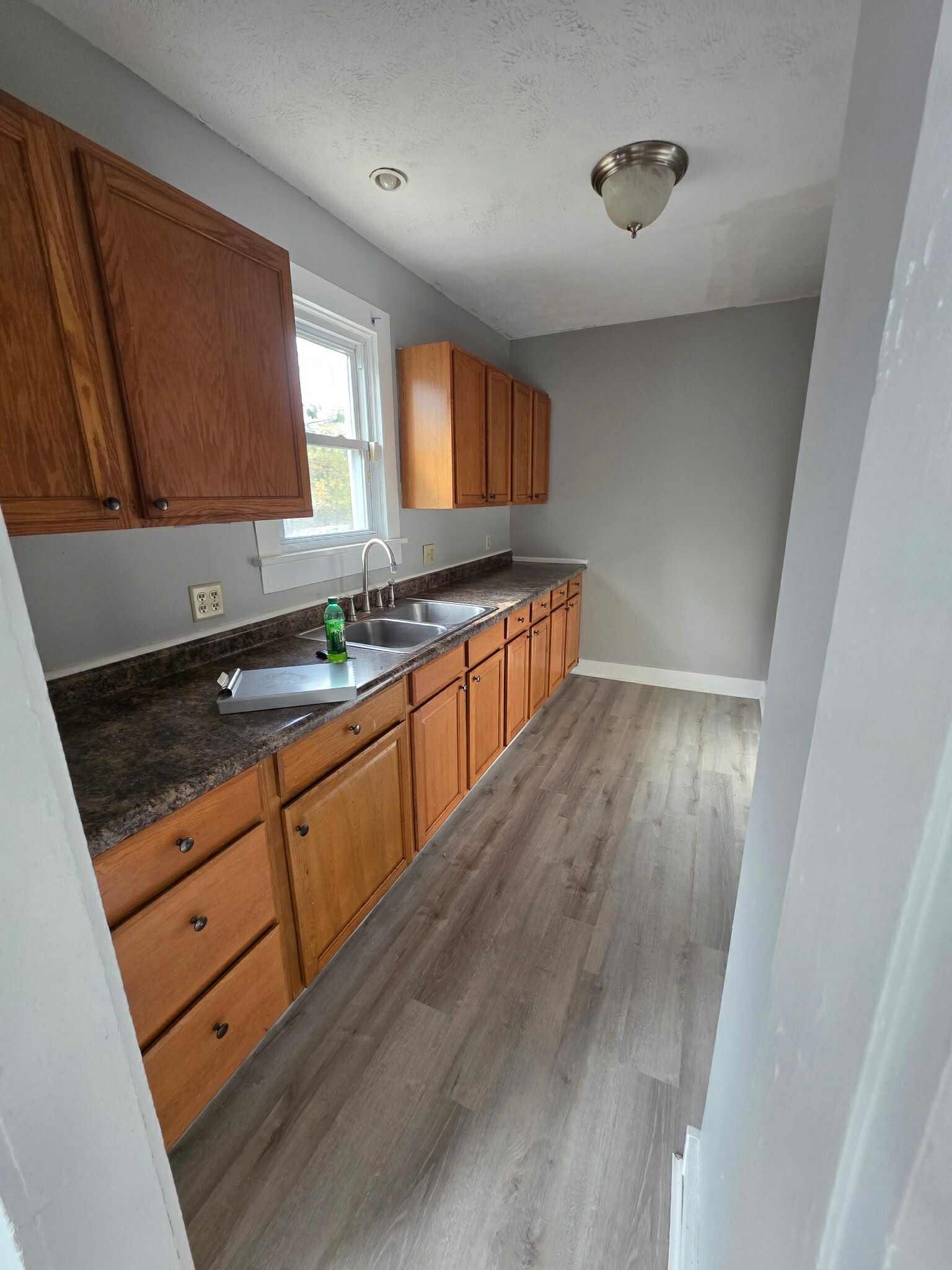 Photo 6 of 1109 W Packard Avenue