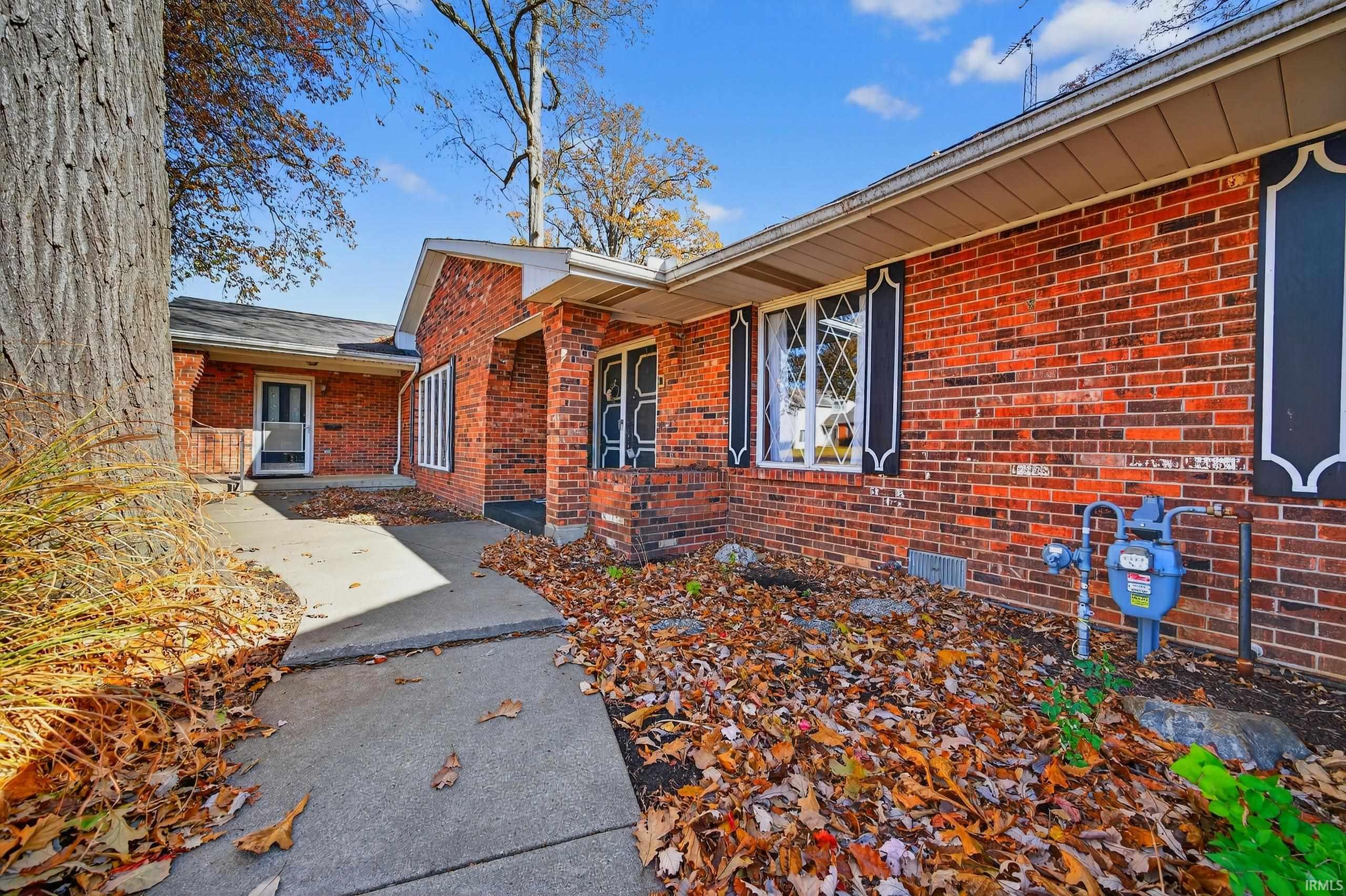 Homes for sale in Sweetser, IN | 638 Laura Ln, Sweetser, IN 46987 | MLS# 202545910