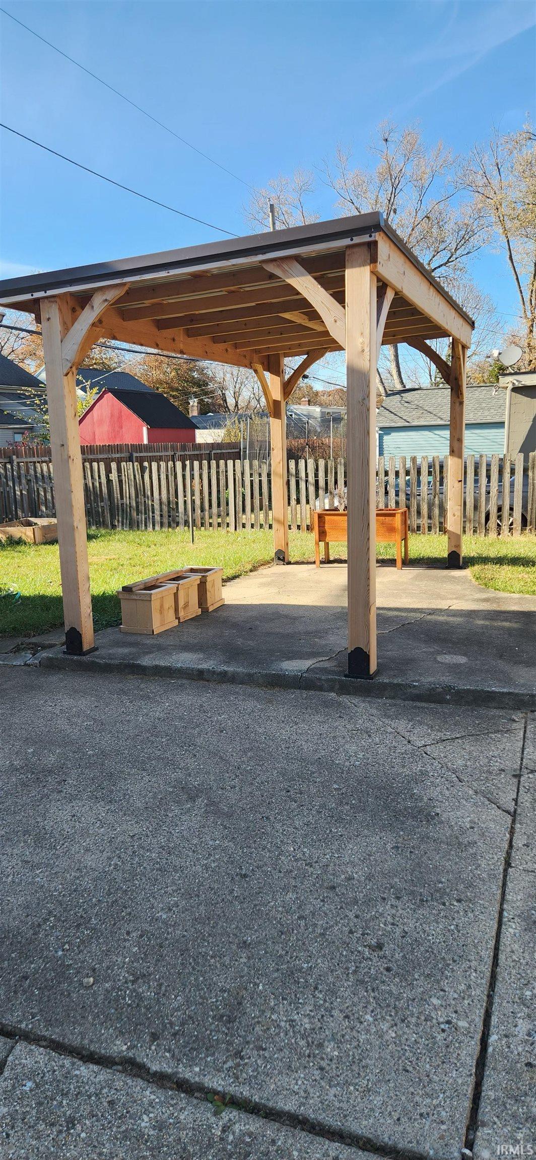 Photo 4 of 2223 Owaissa Way