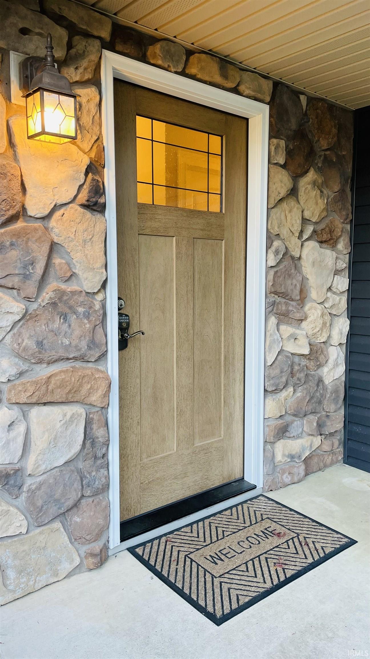 Homes for sale in Warsaw, IN | 1869 E Springfield Dr, Warsaw, IN 46580 | MLS# 202545935