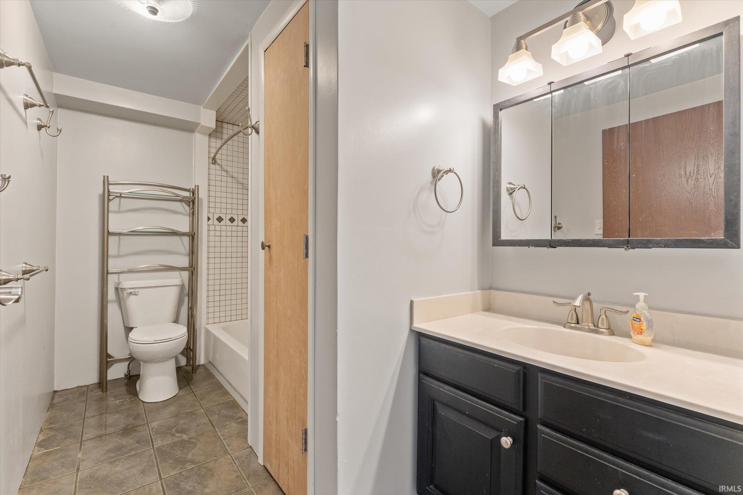 Photo 19 of 2301 Aurora Avenue