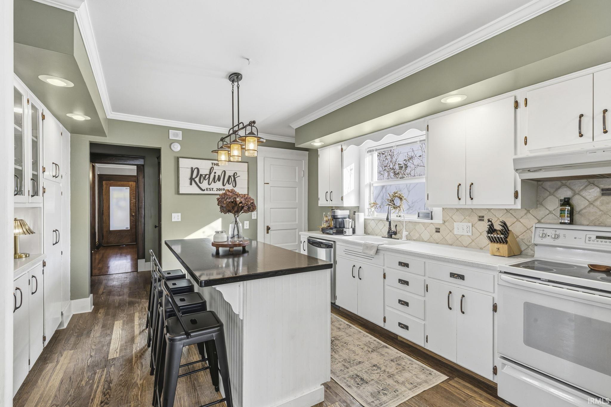 Photo 11 of 801 S 6th Street