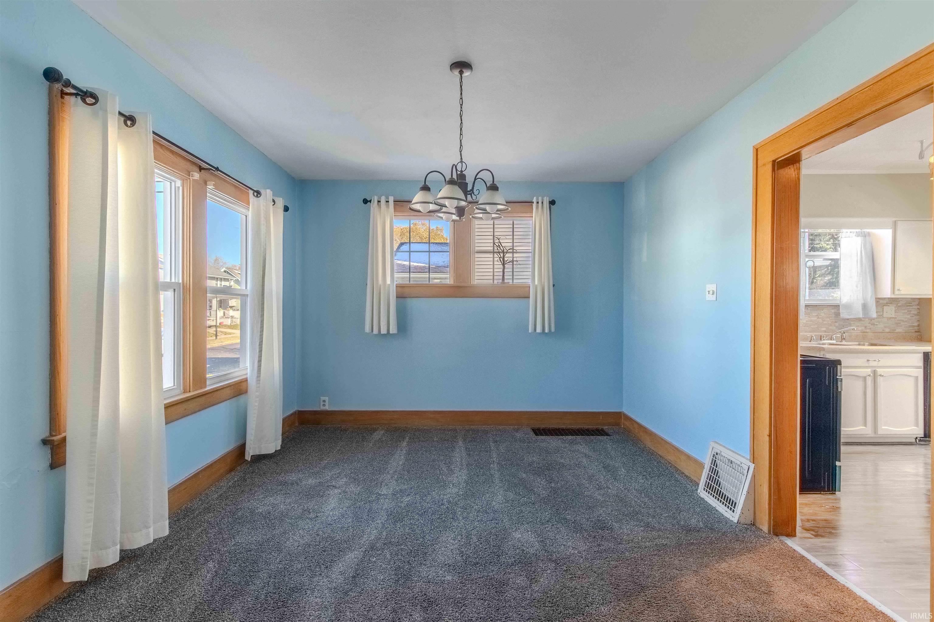 Photo 12 of 112 Lexington Court