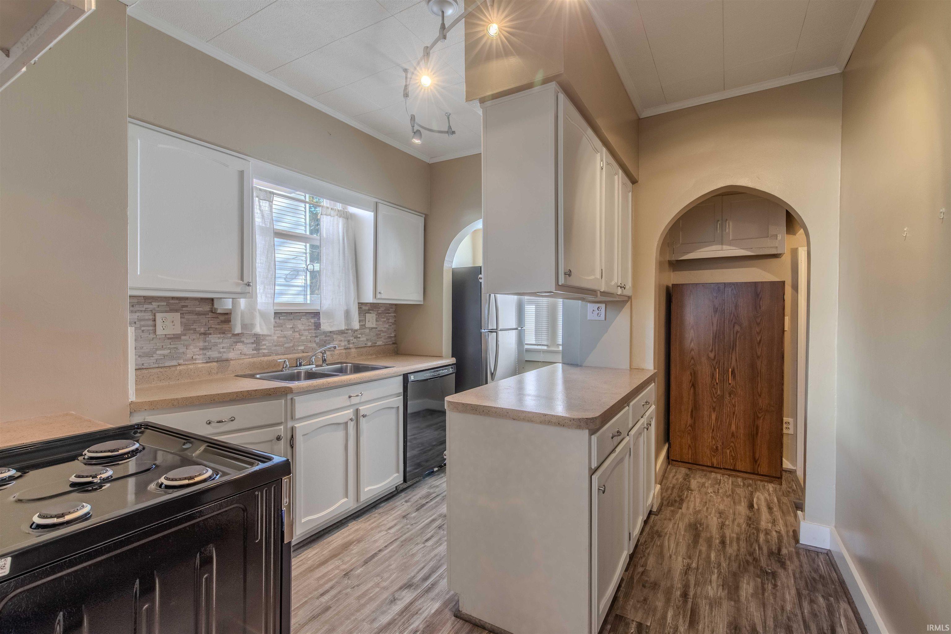 Photo 14 of 112 Lexington Court