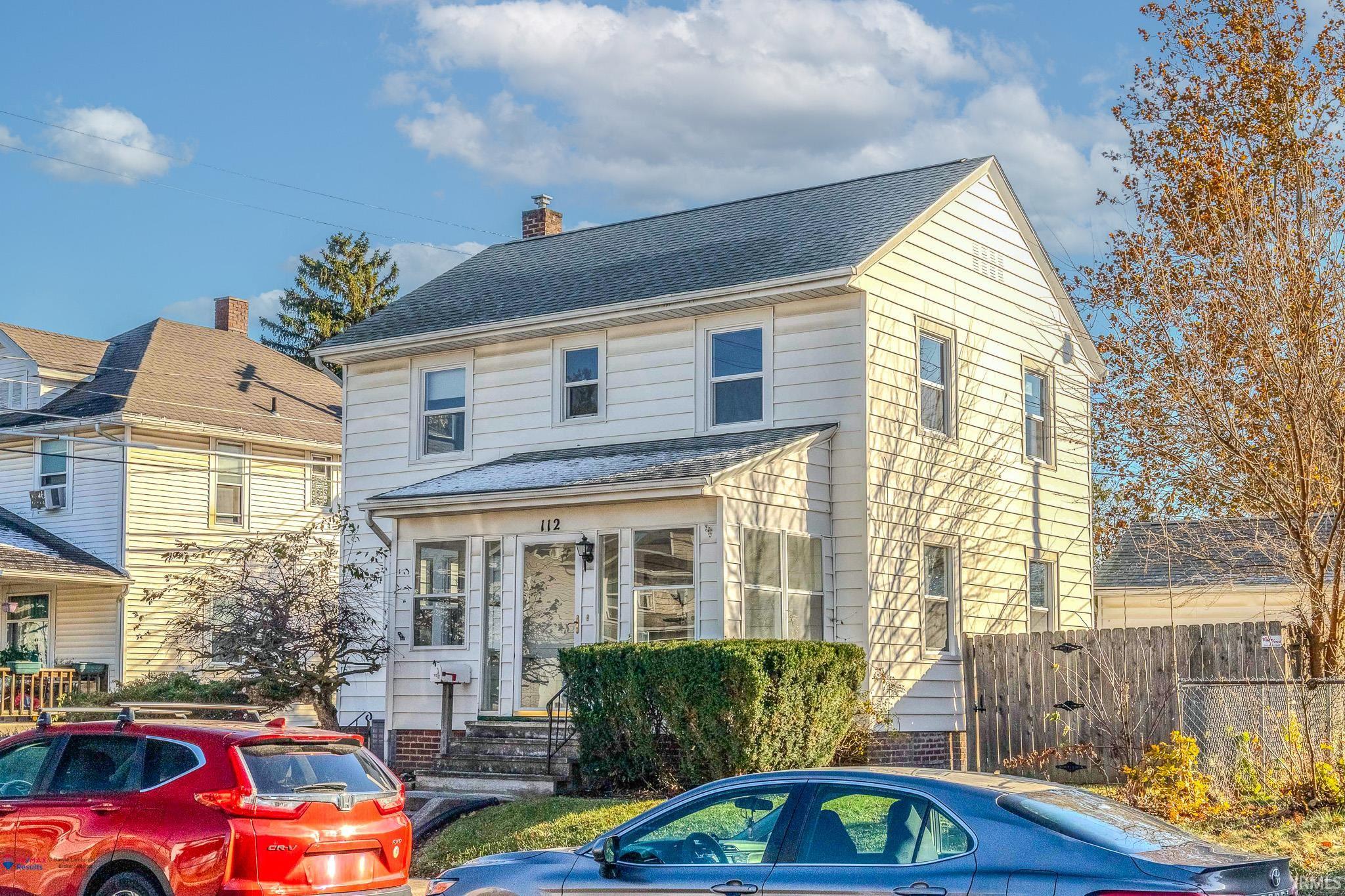 Photo 2 of 112 Lexington Court