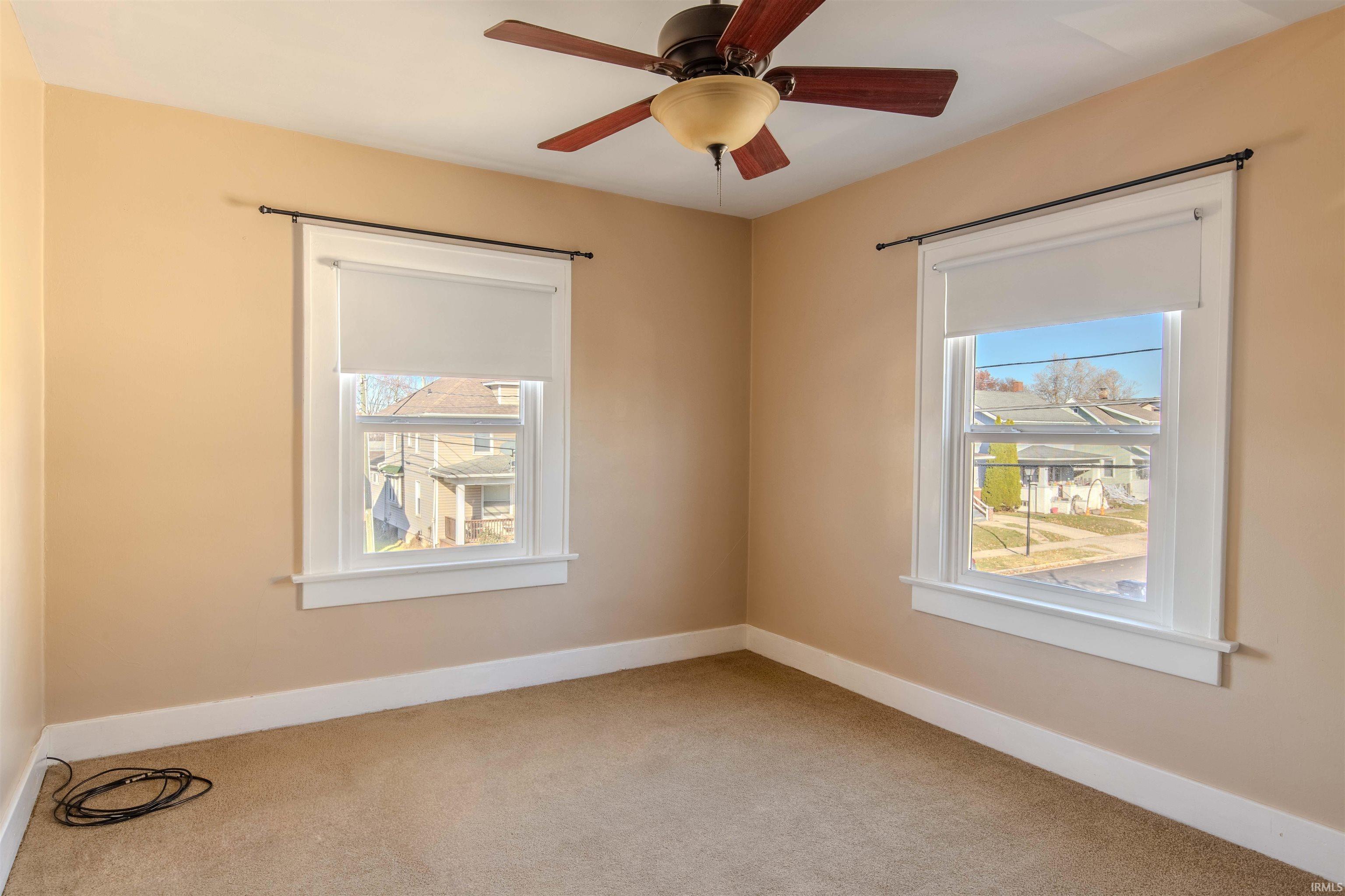 Photo 20 of 112 Lexington Court