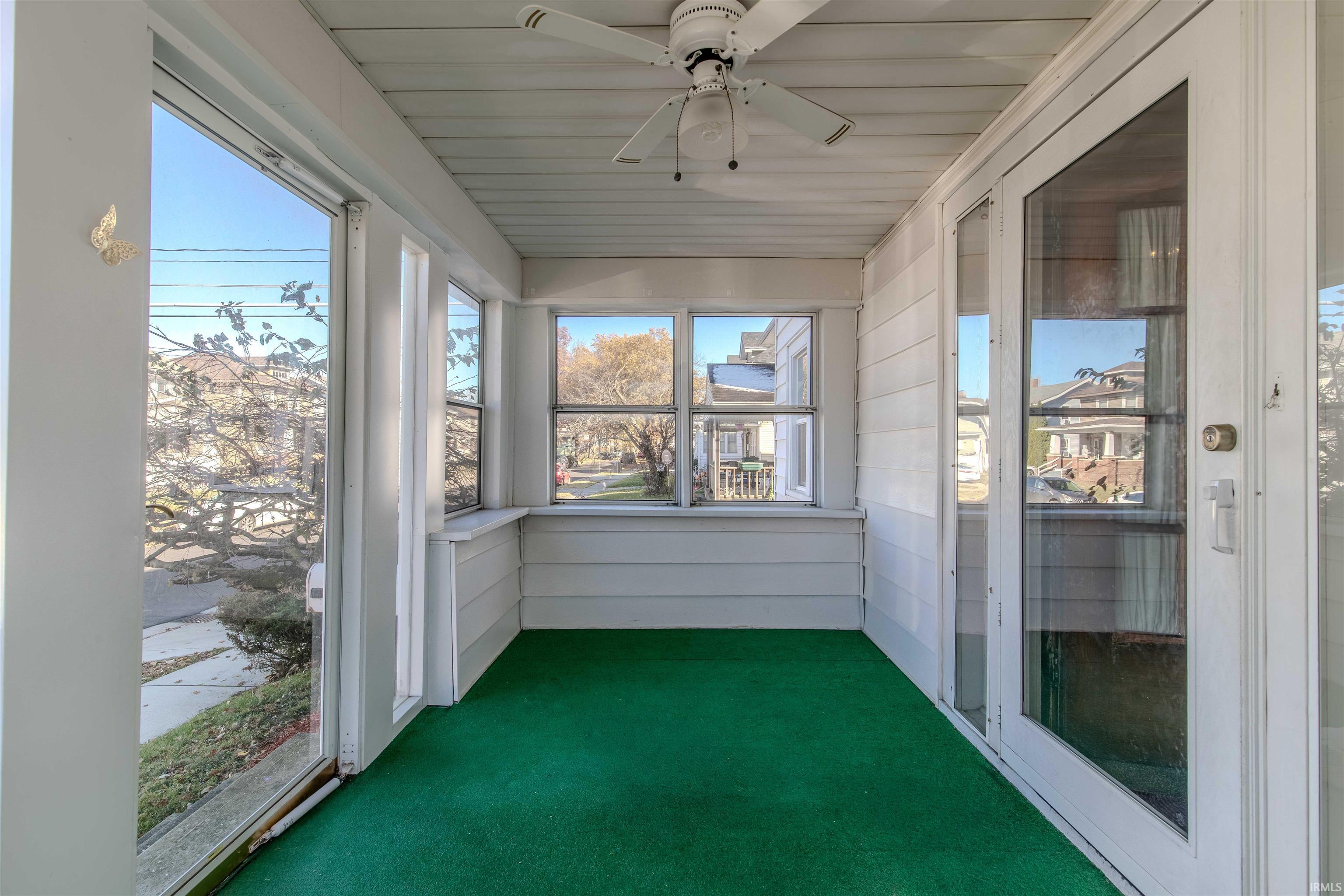 Photo 8 of 112 Lexington Court