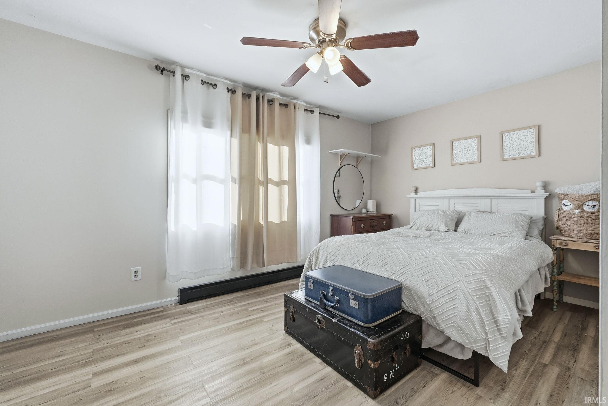 Photo 3 of 8 Turquoise Street