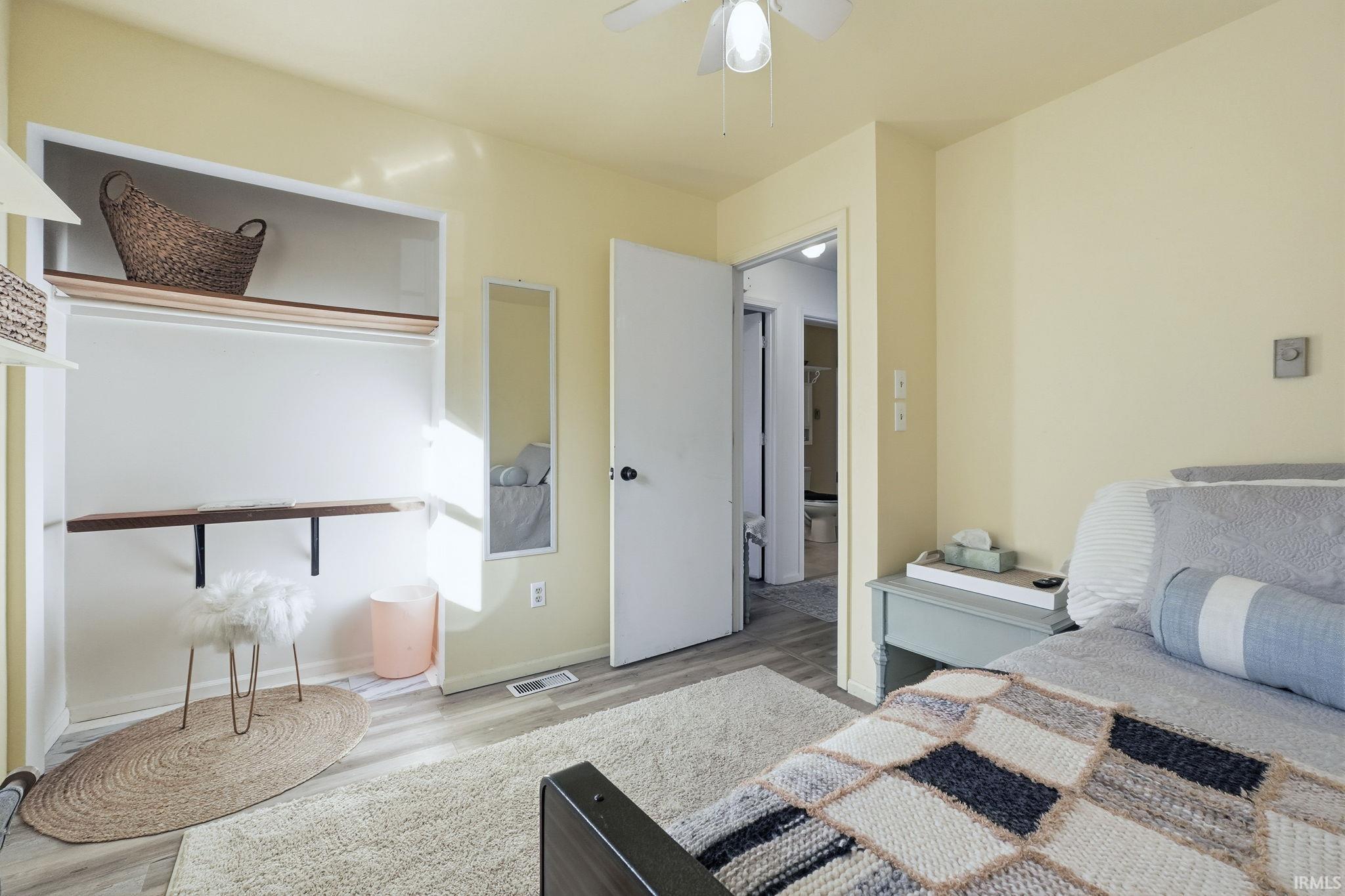 Photo 8 of 8 Turquoise Street