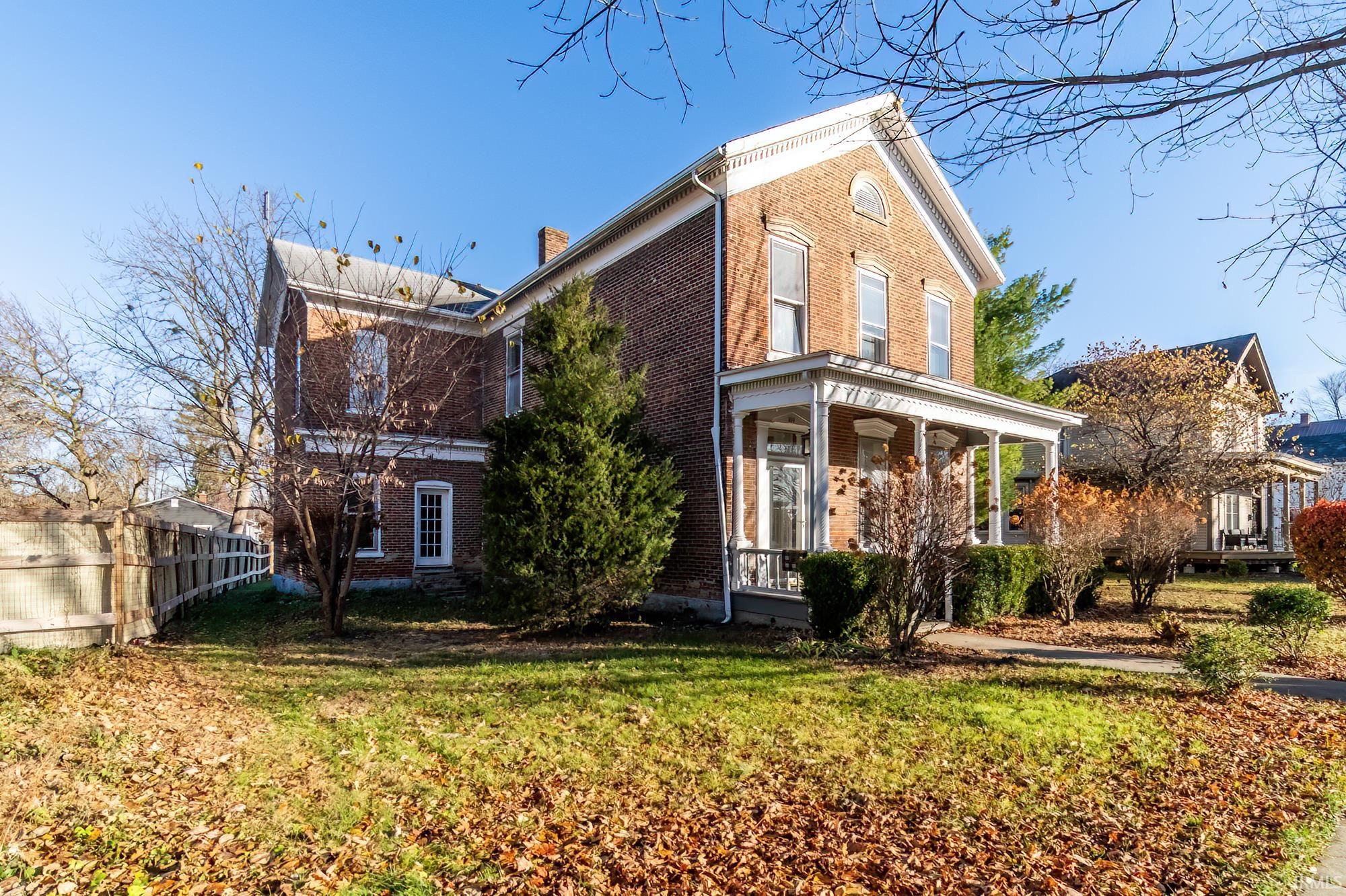 Photo 4 of 627 Main Street