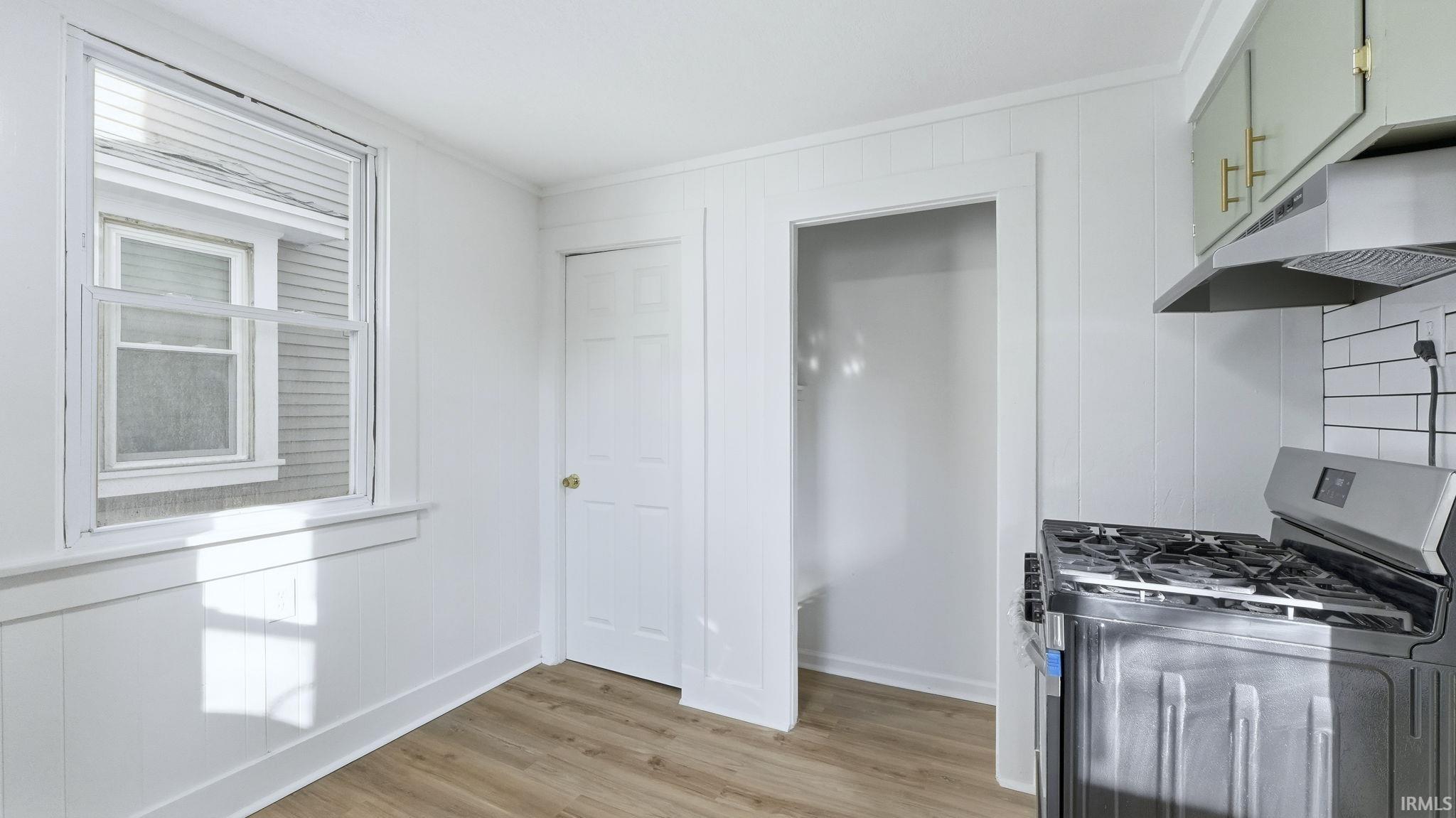 Photo 10 of 1307 W Wildwood Avenue