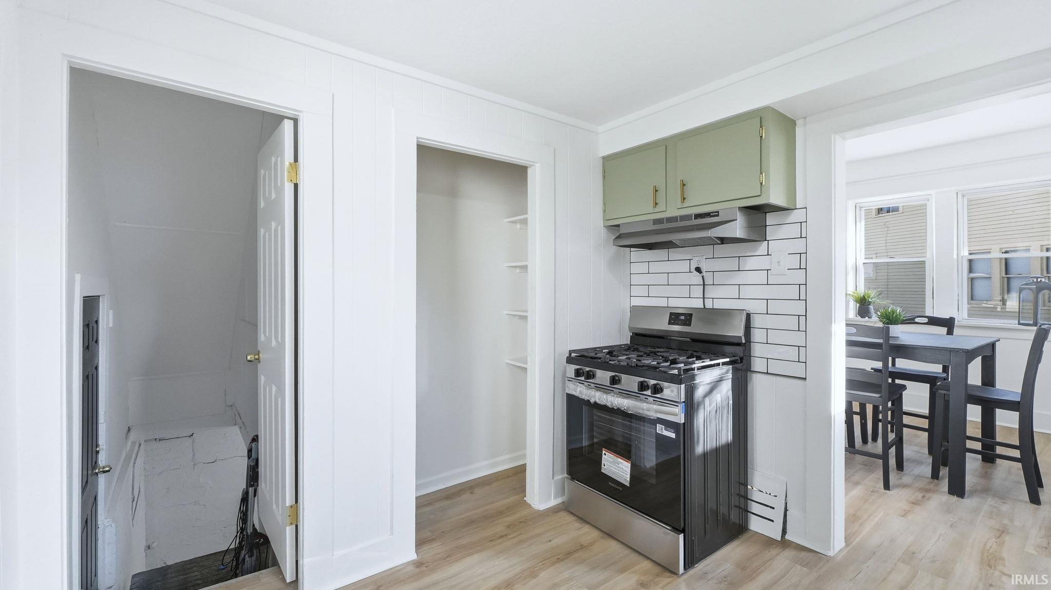 Photo 14 of 1307 W Wildwood Avenue