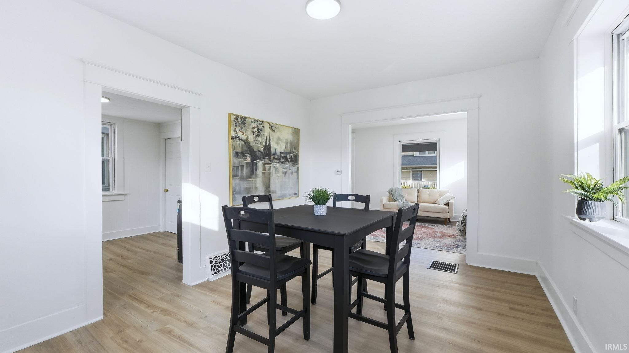 Photo 6 of 1307 W Wildwood Avenue