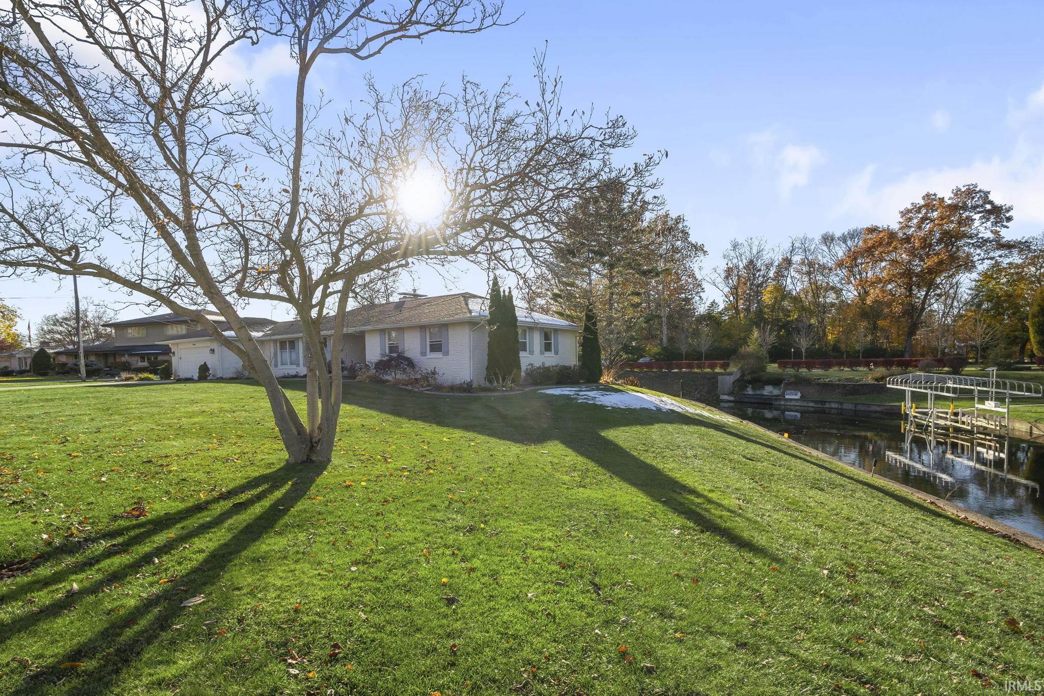 Homes for sale in Elkhart, IN | 54865 W Shorelane, Elkhart, IN 46514 | MLS# 202546163