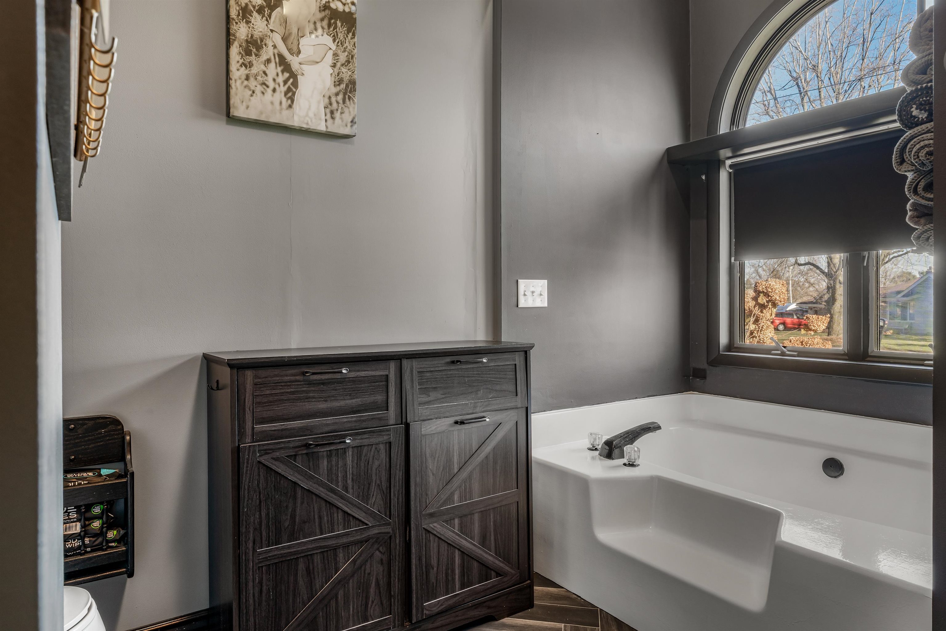 Photo 12 of 131 EMS C29A Lane