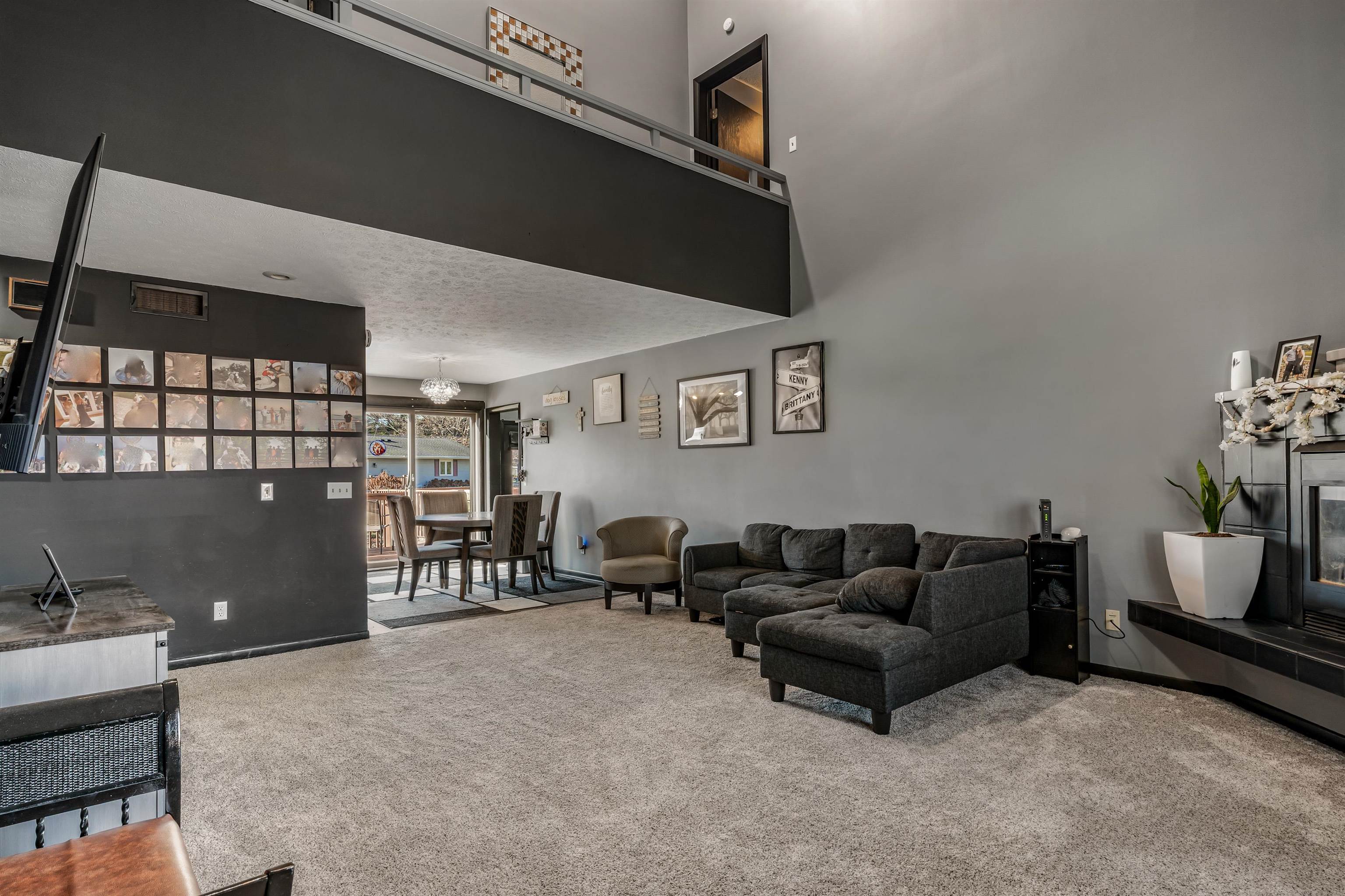 Photo 5 of 131 EMS C29A Lane