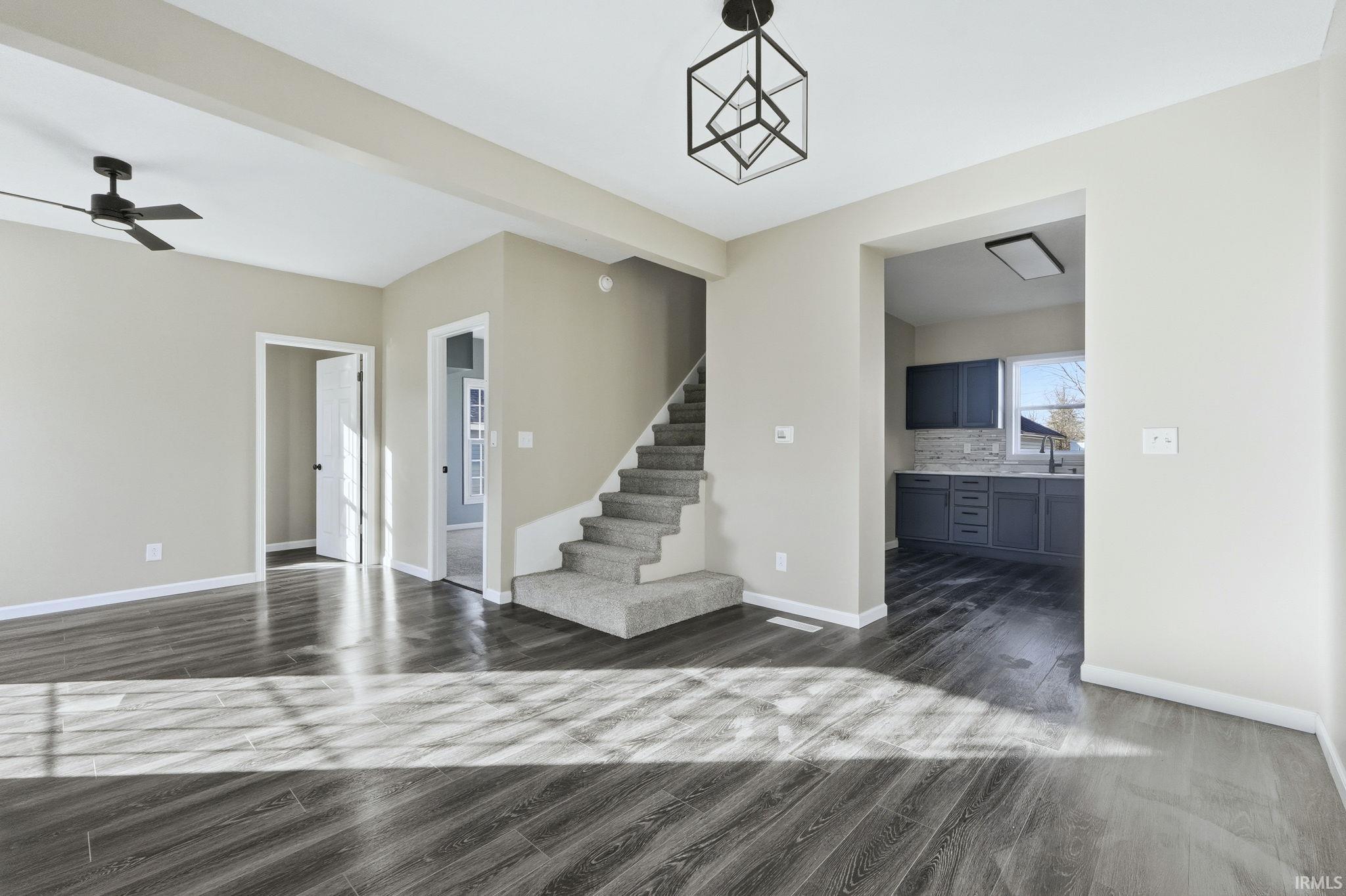 Photo 16 of 707 Richmond Street