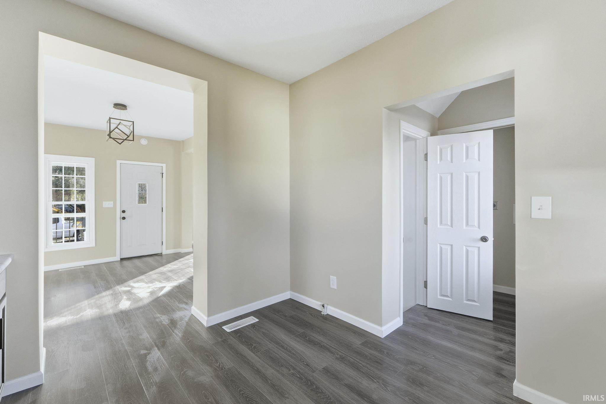 Photo 19 of 707 Richmond Street