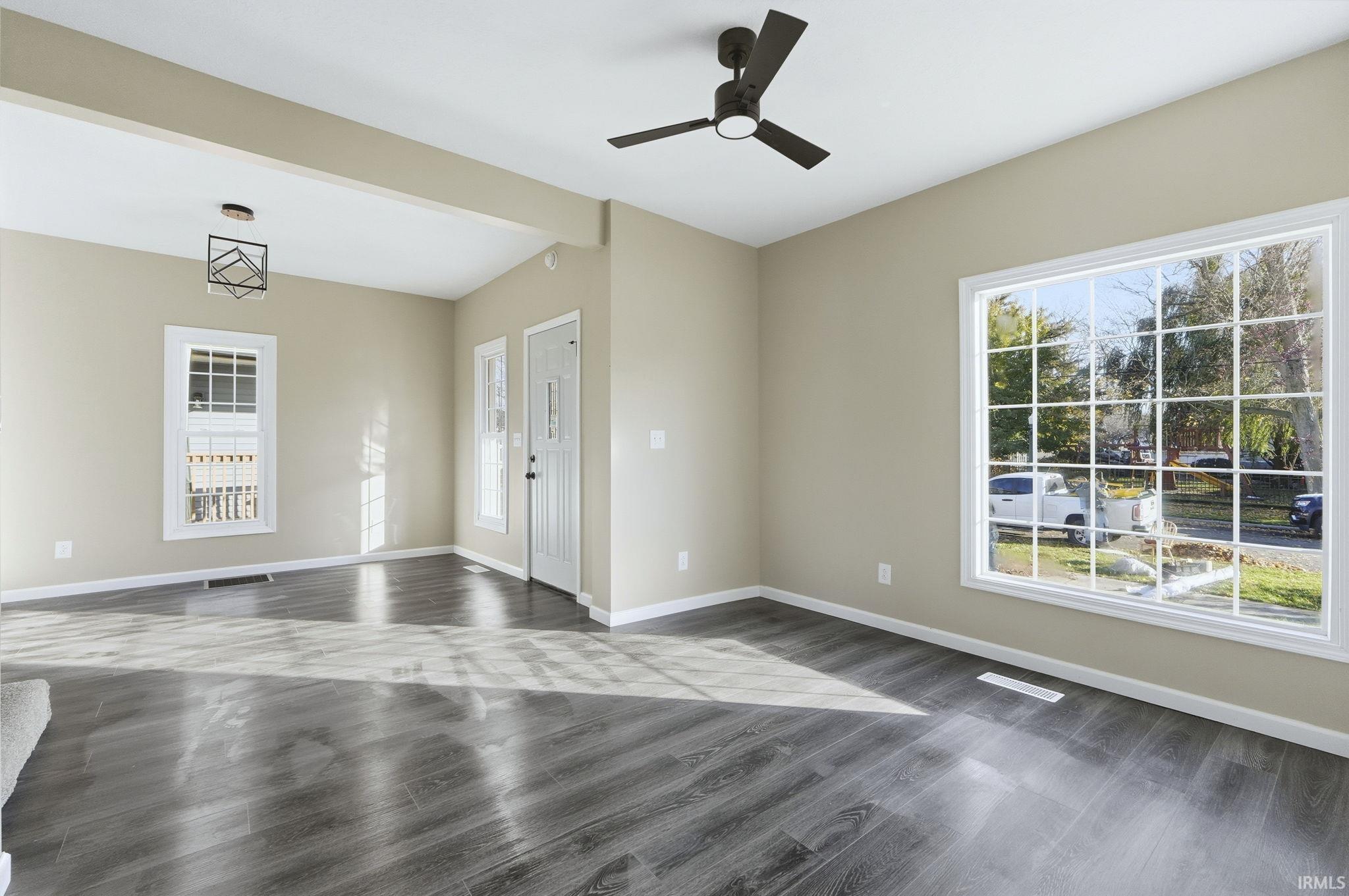 Photo 21 of 707 Richmond Street