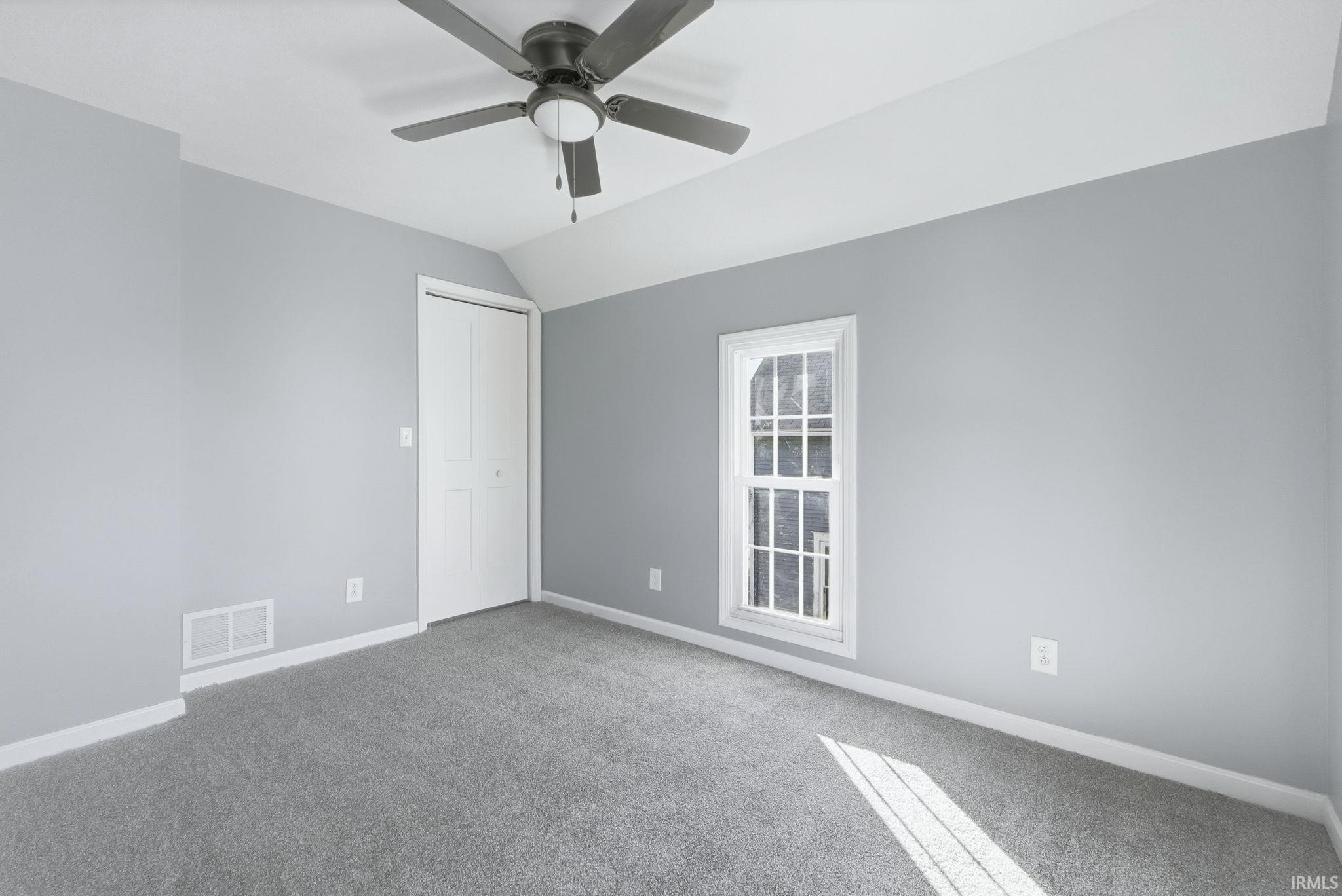 Photo 5 of 707 Richmond Street