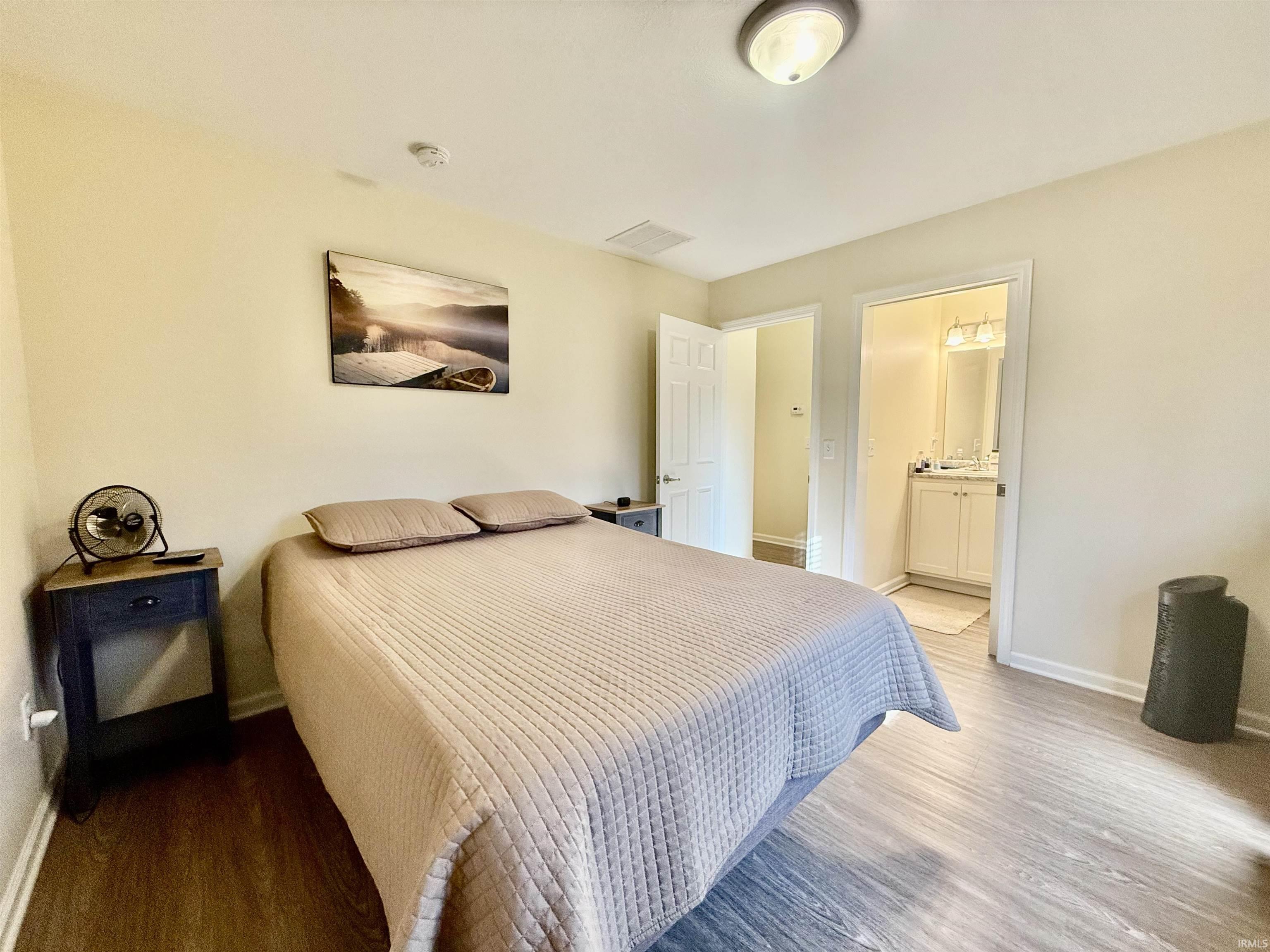 Photo 17 of 13638 Leo Road