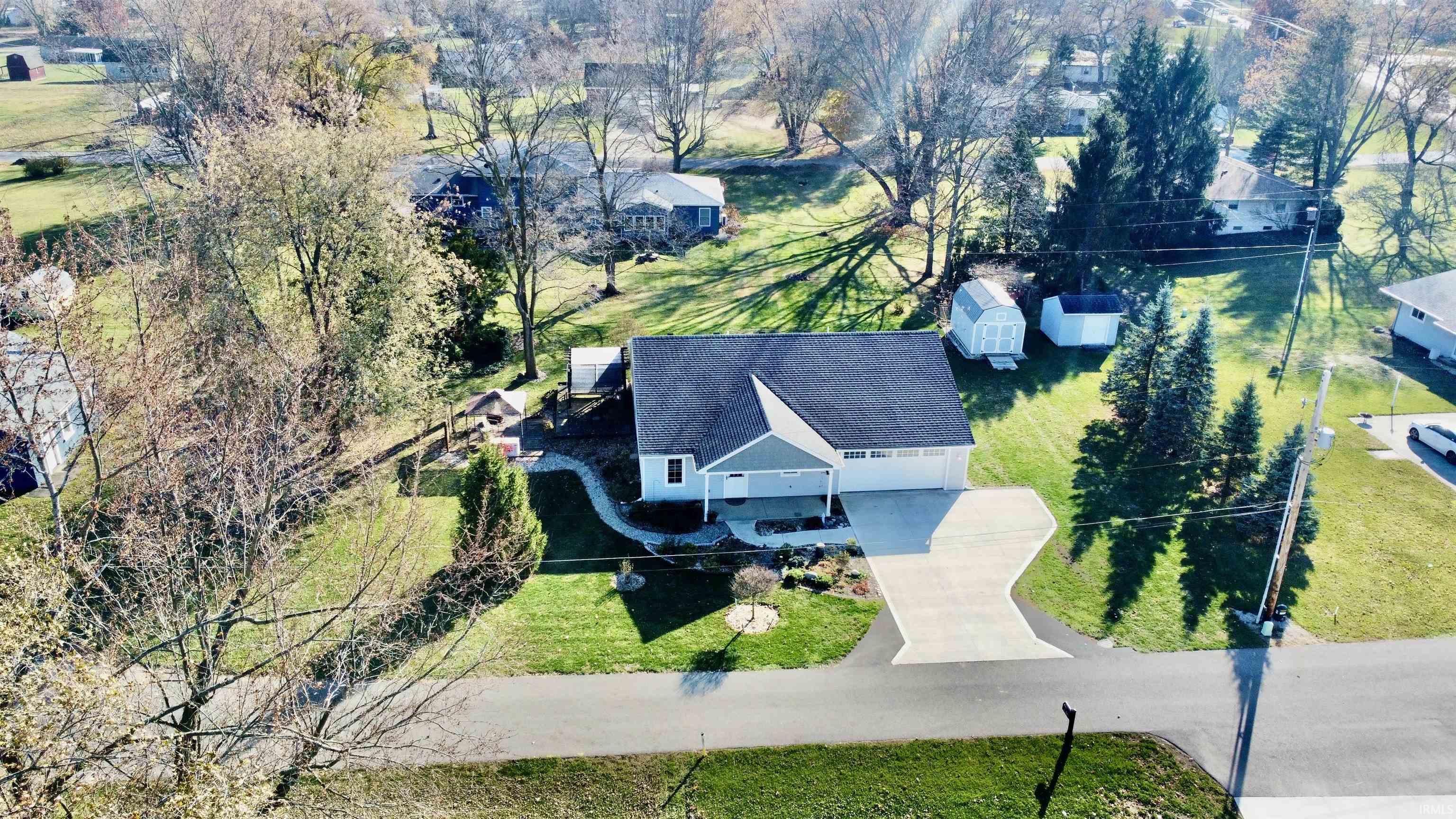 Photo 3 of 13638 Leo Road