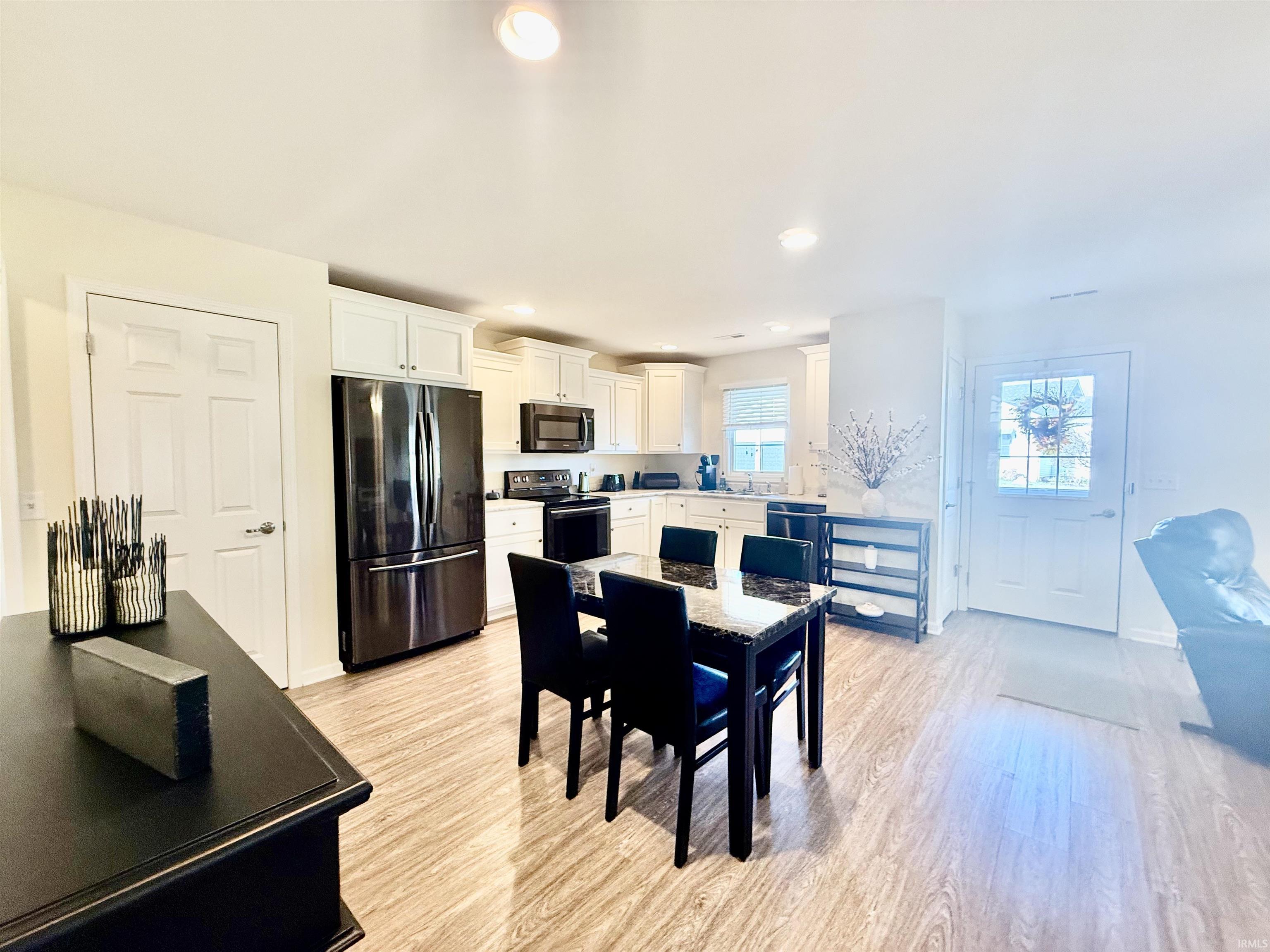 Photo 5 of 13638 Leo Road