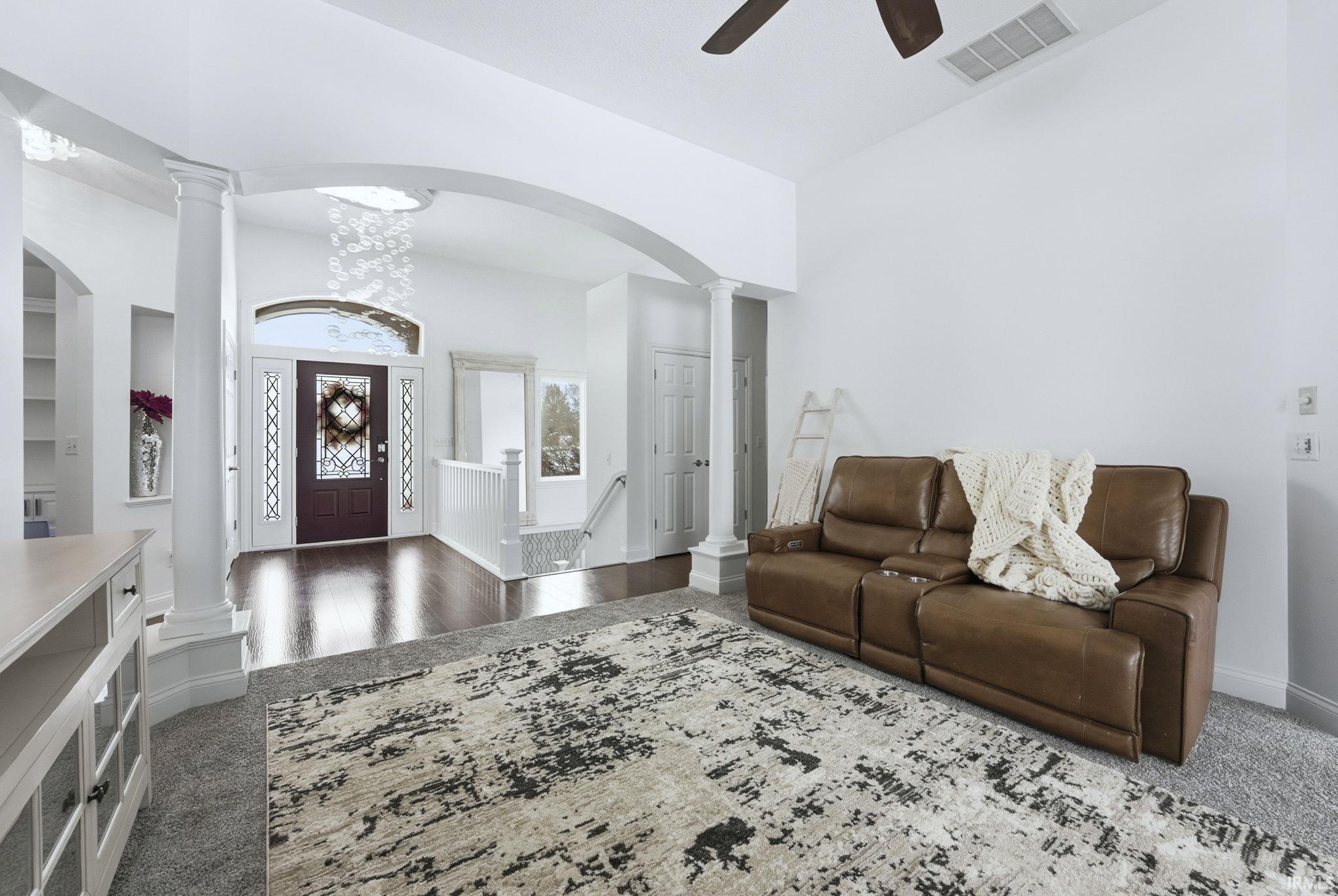 Photo 4 of 17921 Lochner Road