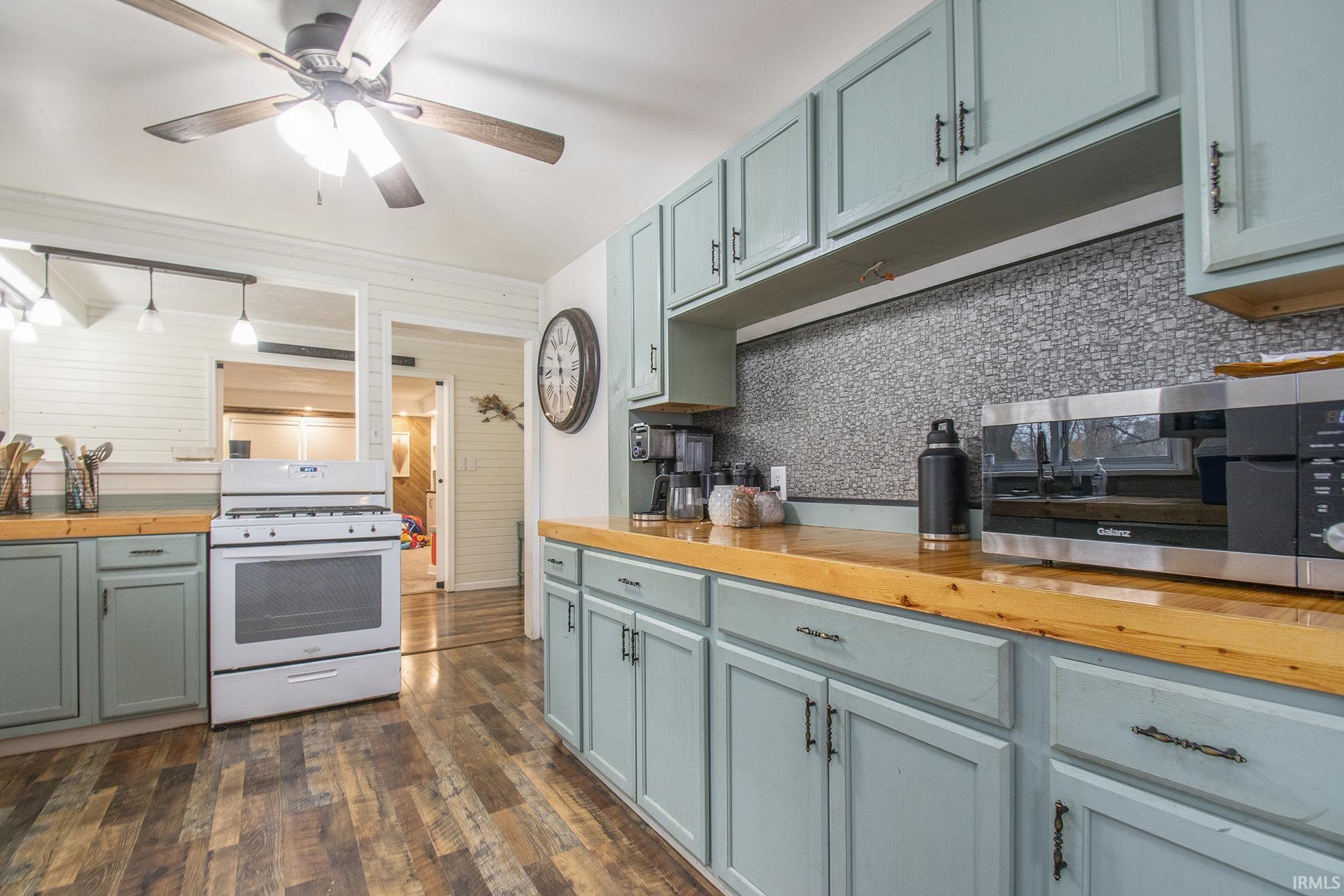 Homes for sale in Elkhart, IN | 58489 County Road 9, Elkhart, IN 46517 | MLS# 202546252