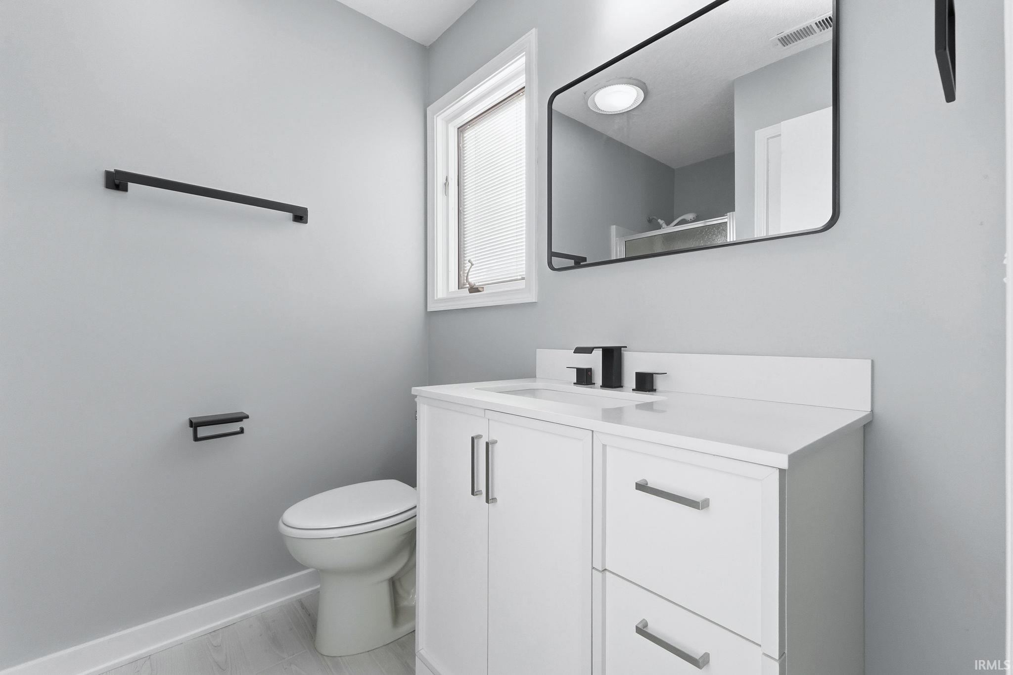 Photo 20 of 2415 Knollwood Court