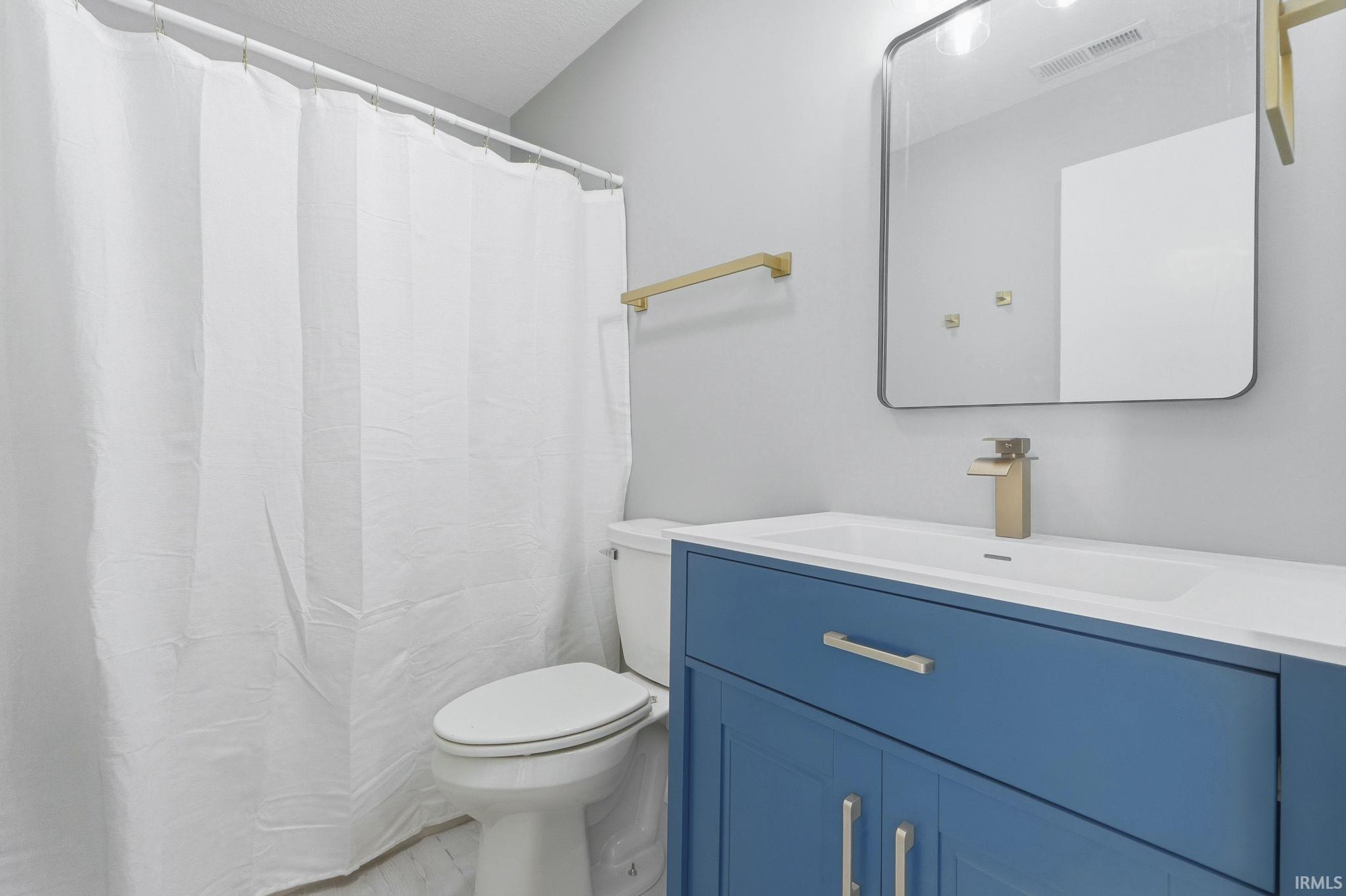 Photo 24 of 2415 Knollwood Court