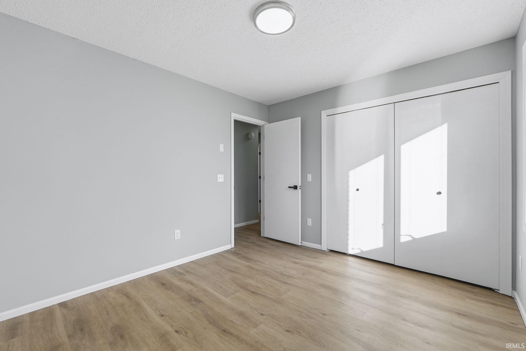 Photo 7 of 2415 Knollwood Court