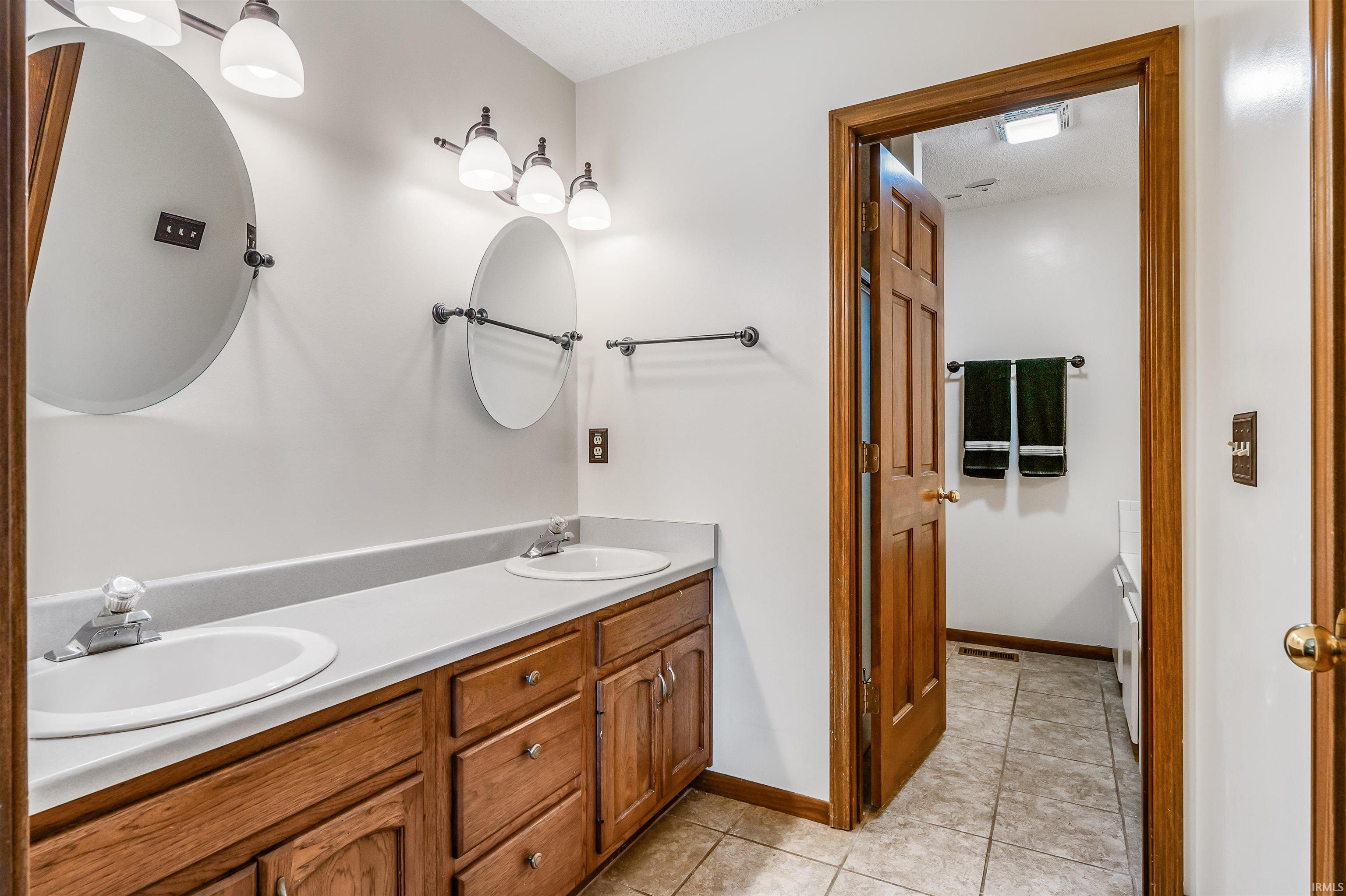 Photo 10 of 115 Blue Cliff Place