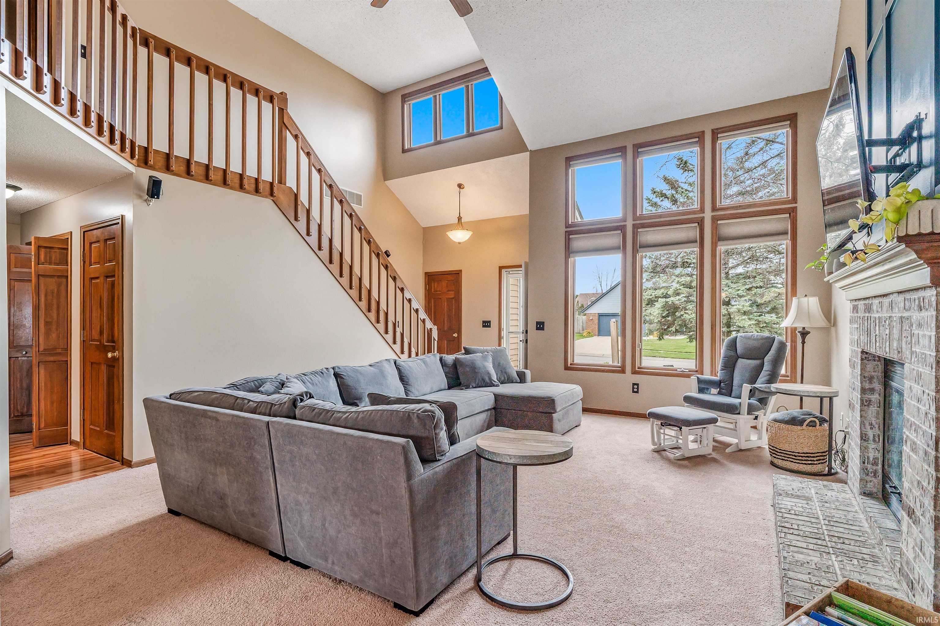 Photo 2 of 115 Blue Cliff Place