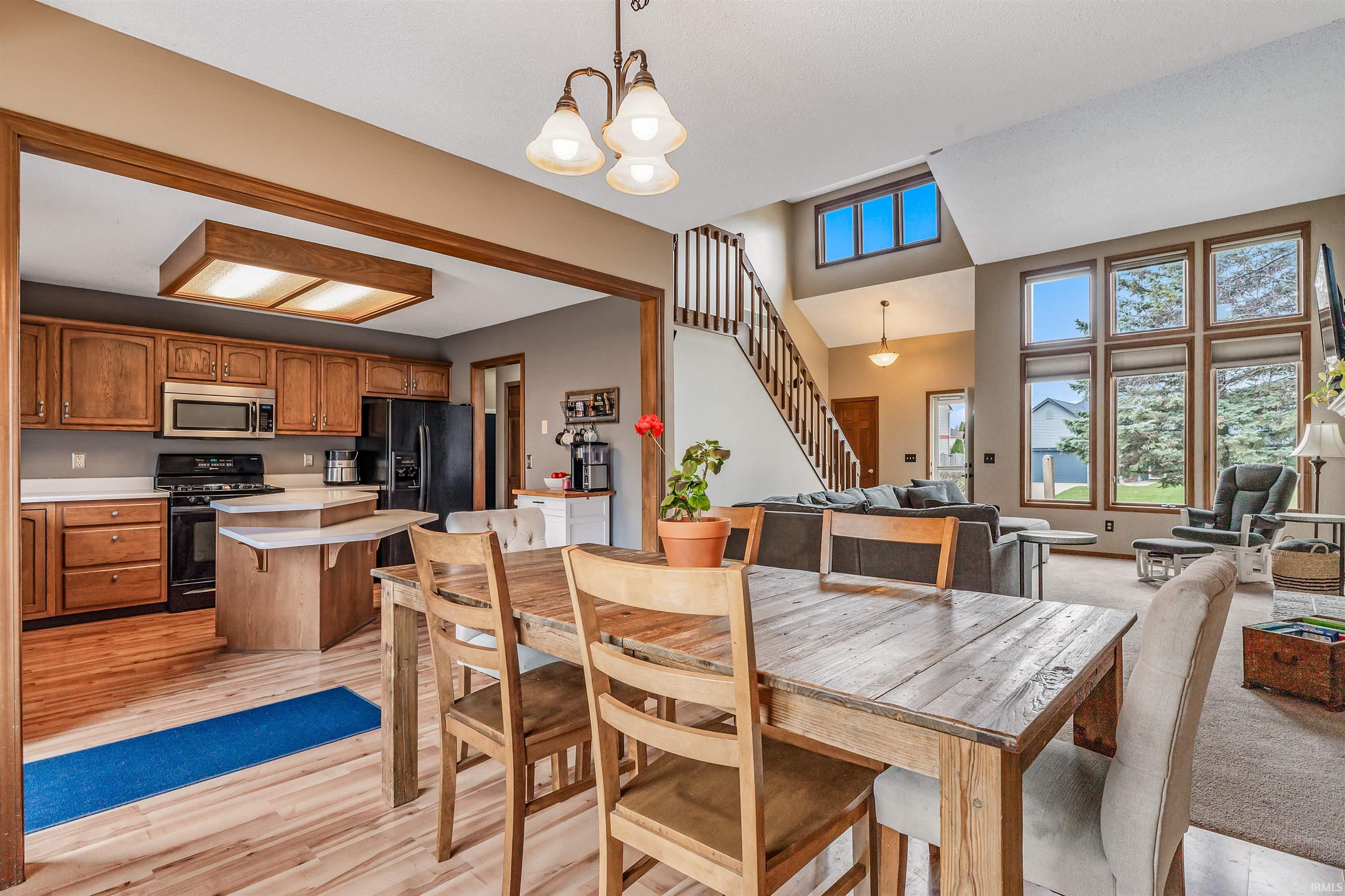 Photo 5 of 115 Blue Cliff Place