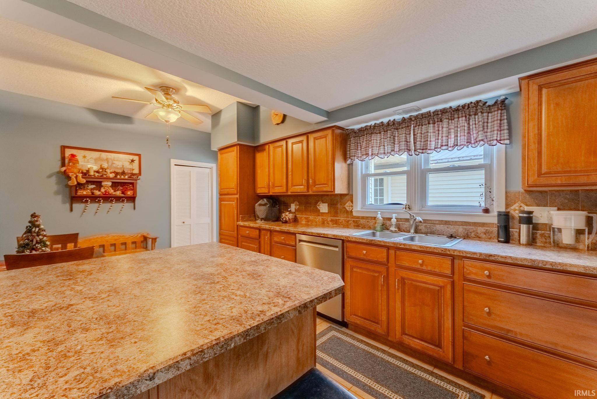 Photo 9 of 1472 Middle Street